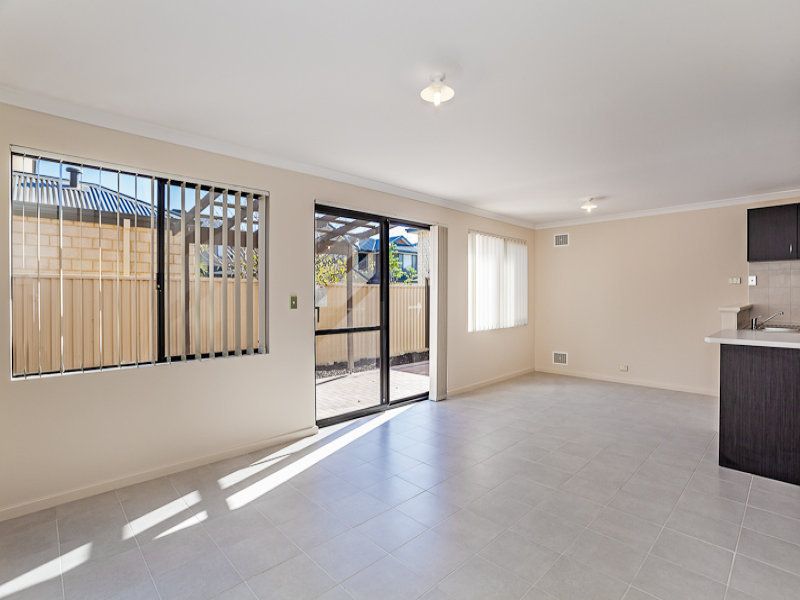 2/183 Leake Street, Belmont, WA 6104