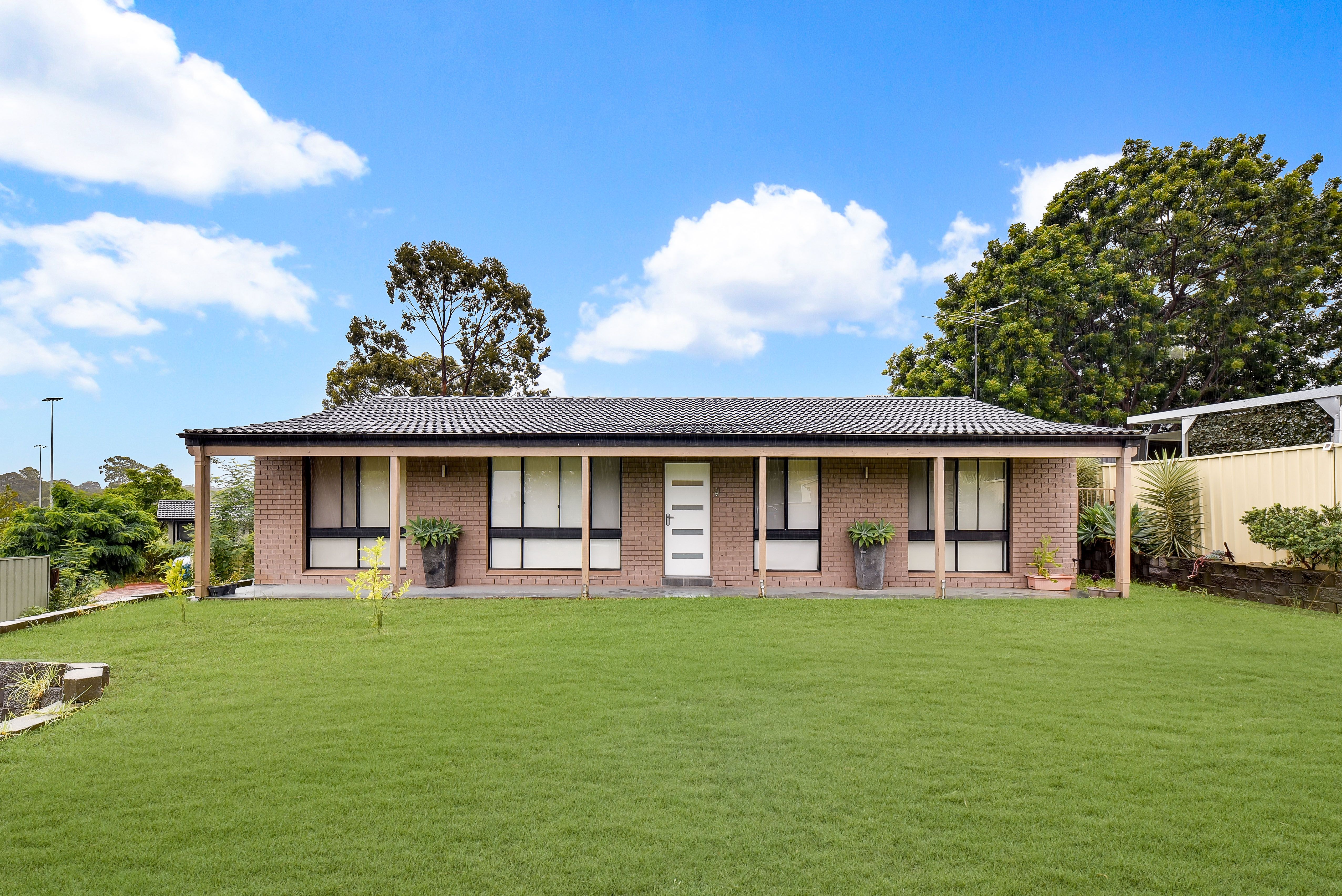 4 Claret Place, Eschol Park NSW 2558