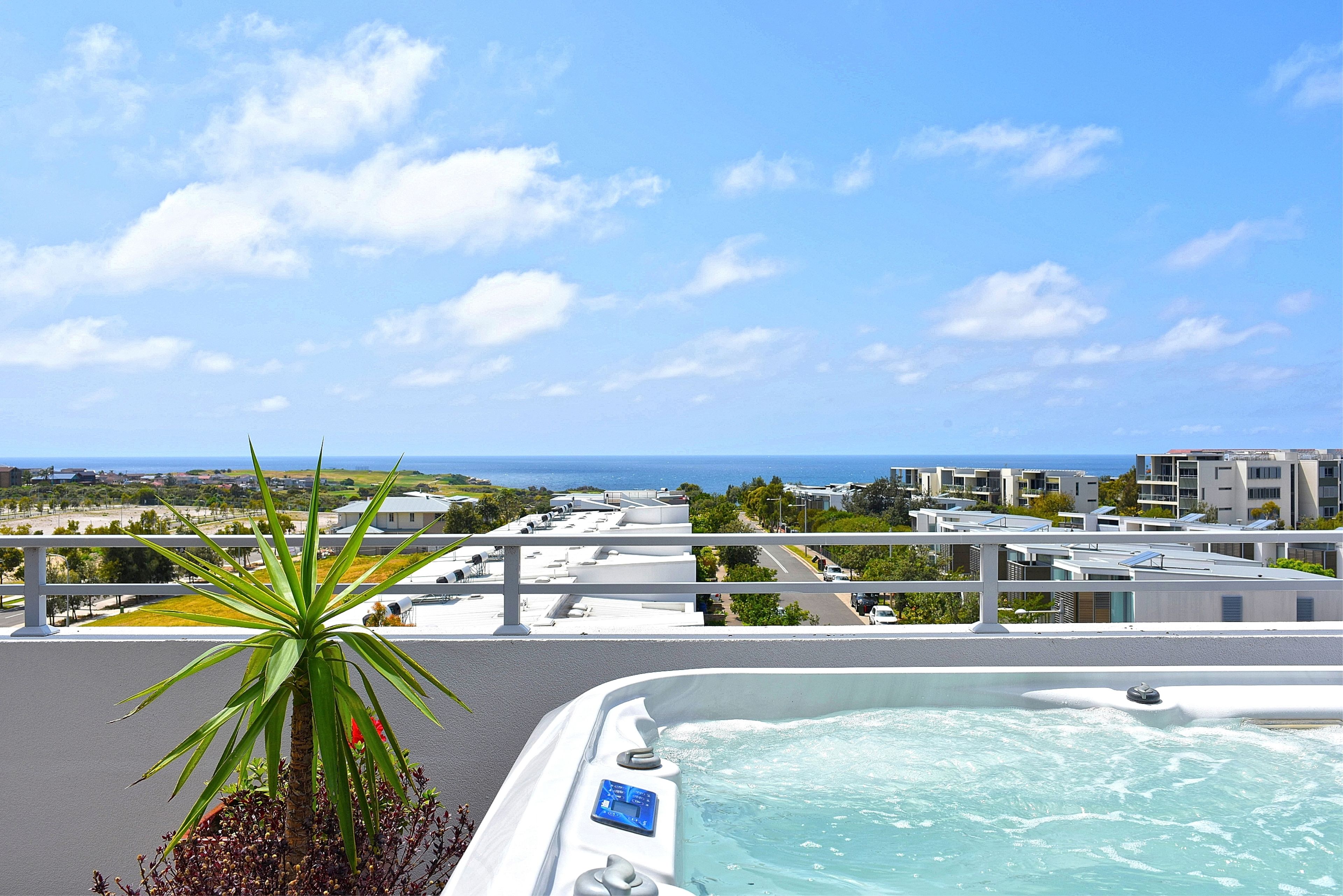 2-4 Gubbuteh Road, Little Bay NSW 2036