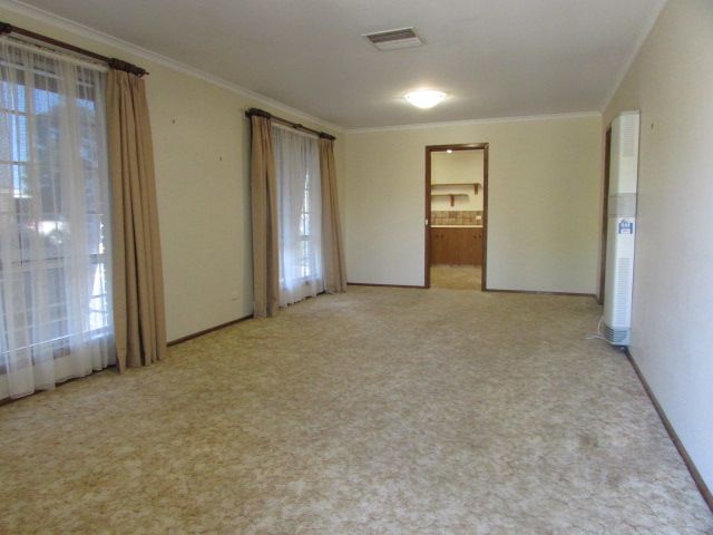 1/418 Ross Circuit, Lavington, NSW 2641