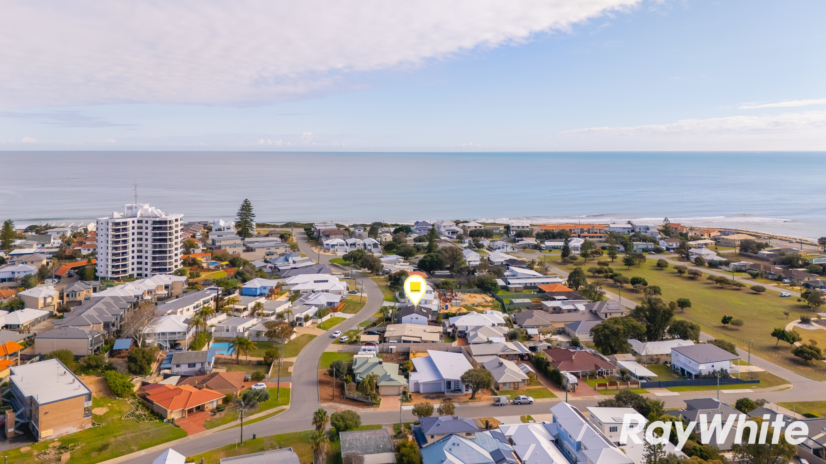 6 Oversby Street, Halls Head, WA 6210