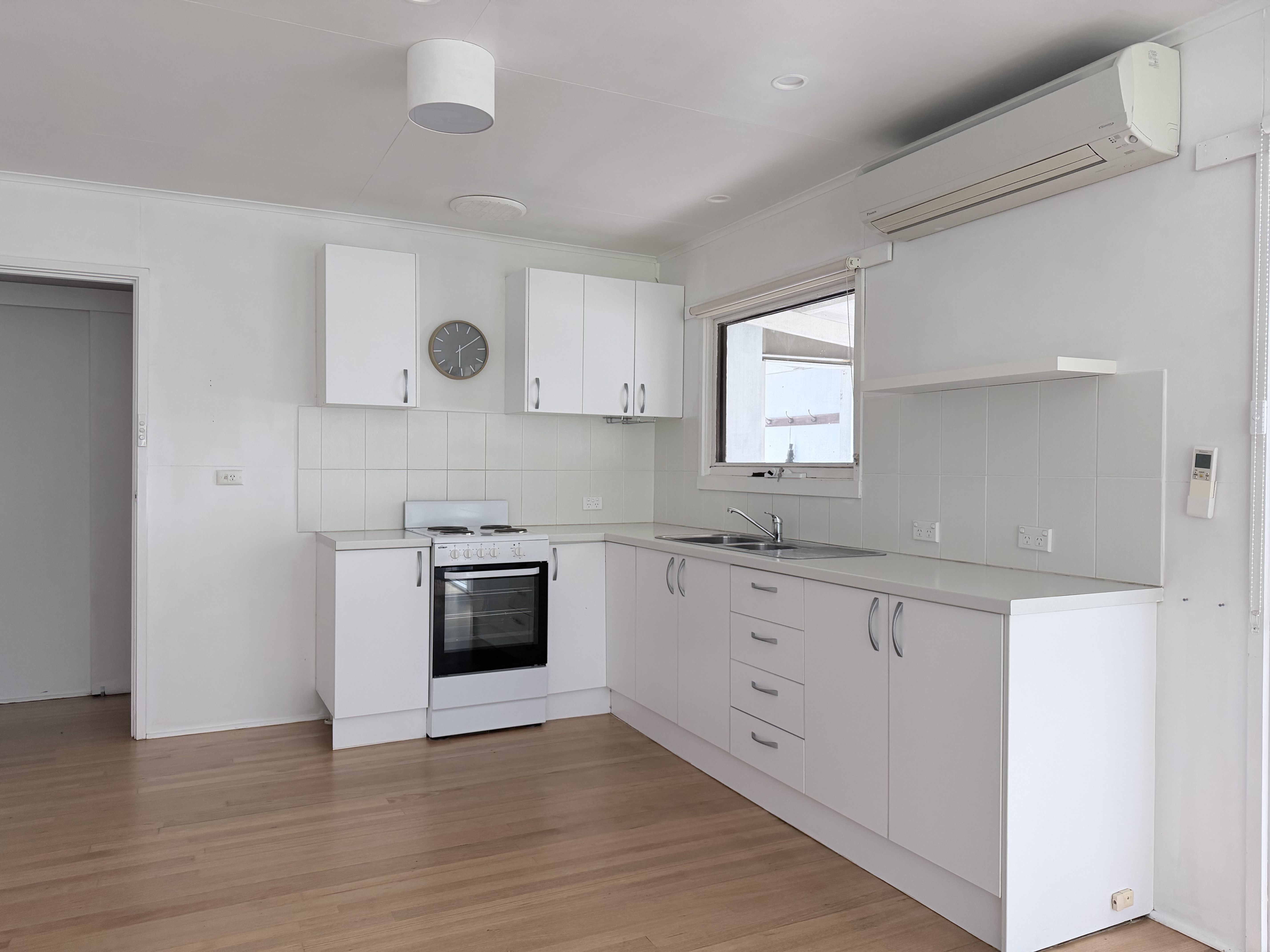 38 Spear Street — photo 3 of 8