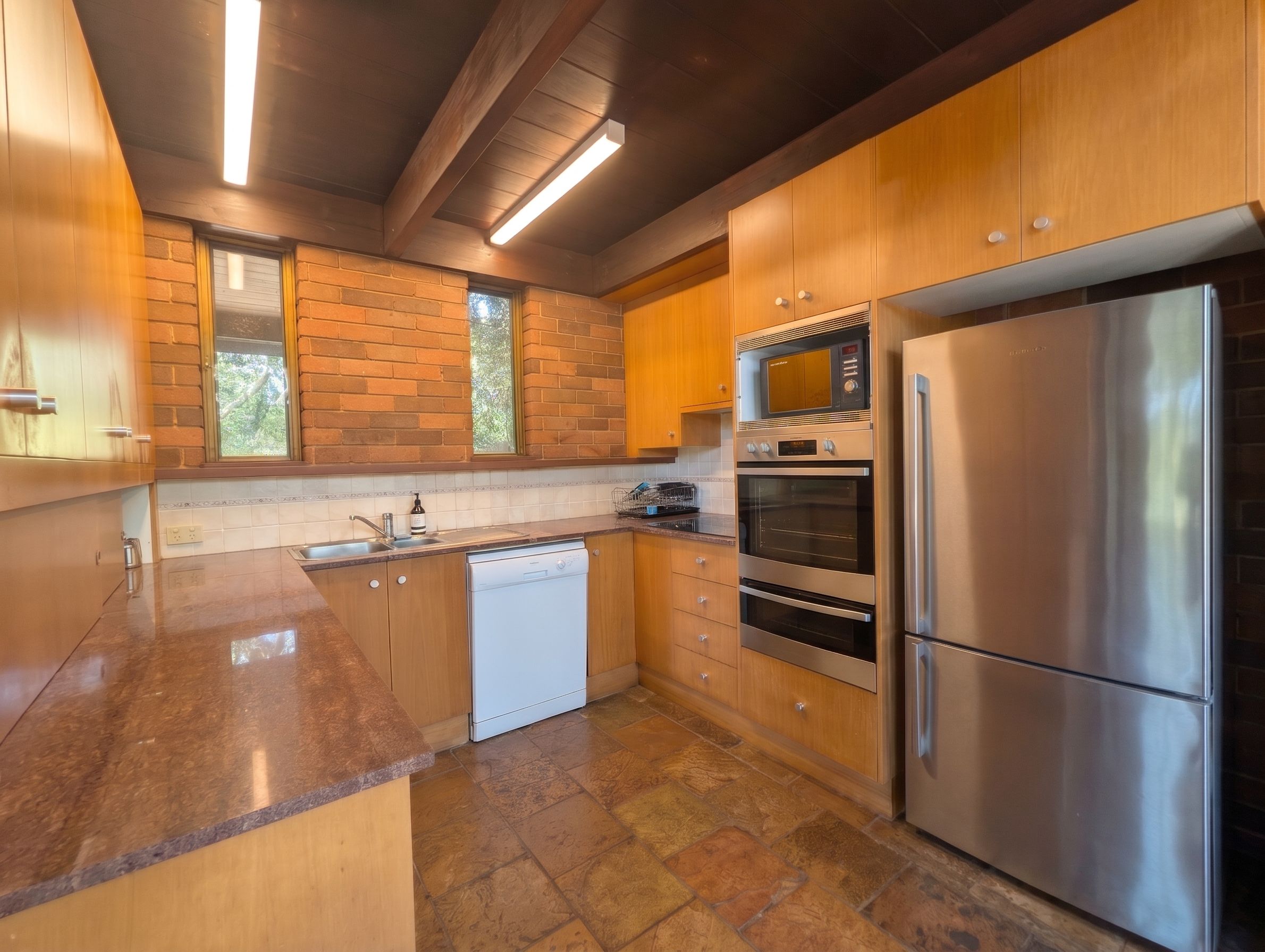 162 Campbell Drive — photo 5 of 10