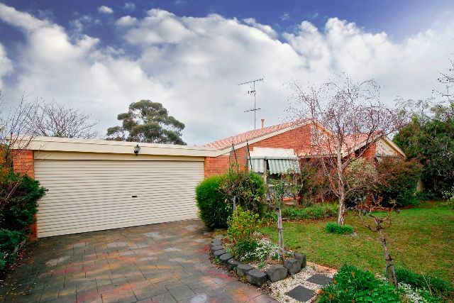 59 Glastonbury Drive, Highton, VIC 3216