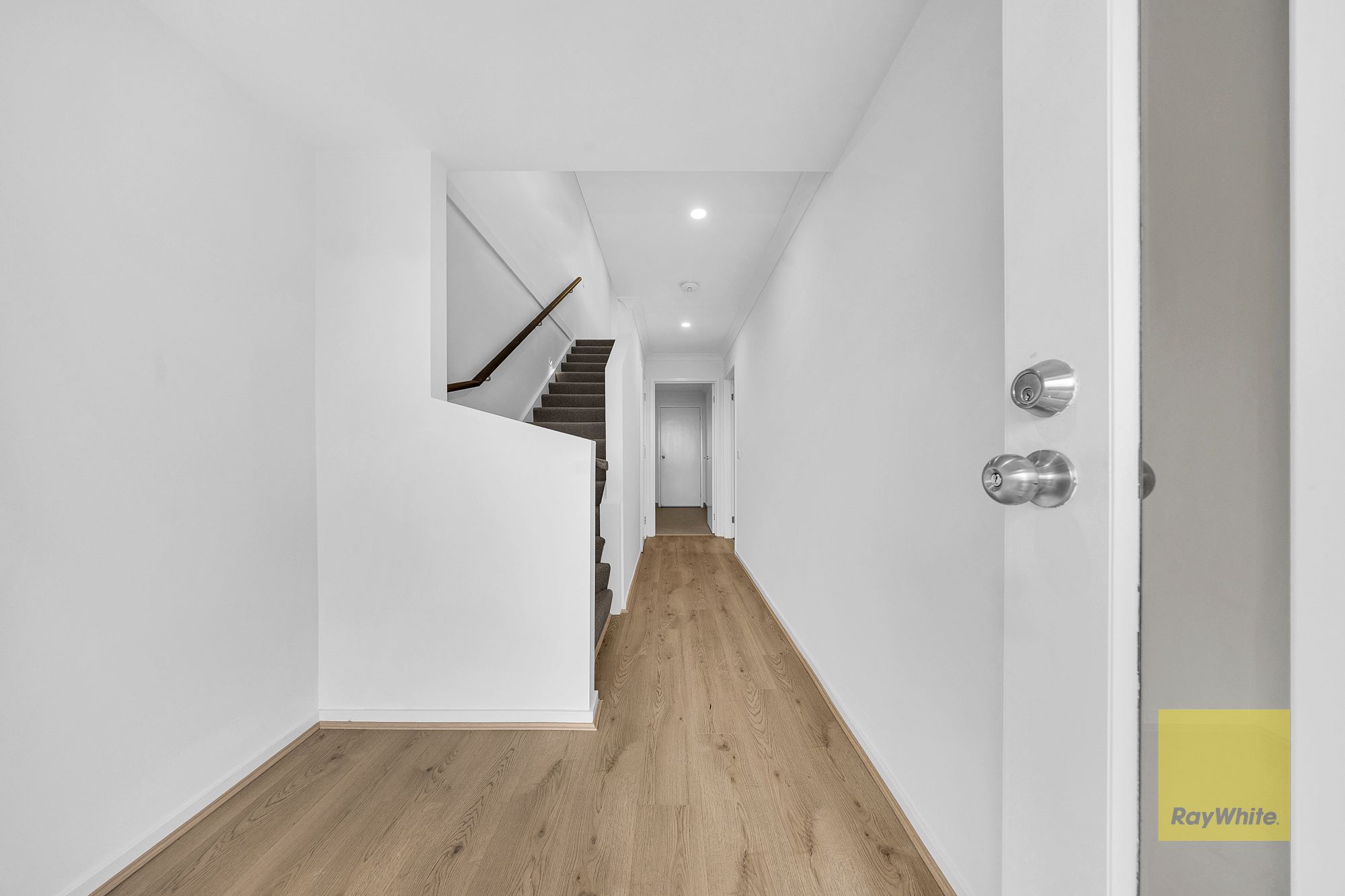 45 Messara Walk — photo 3 of 23