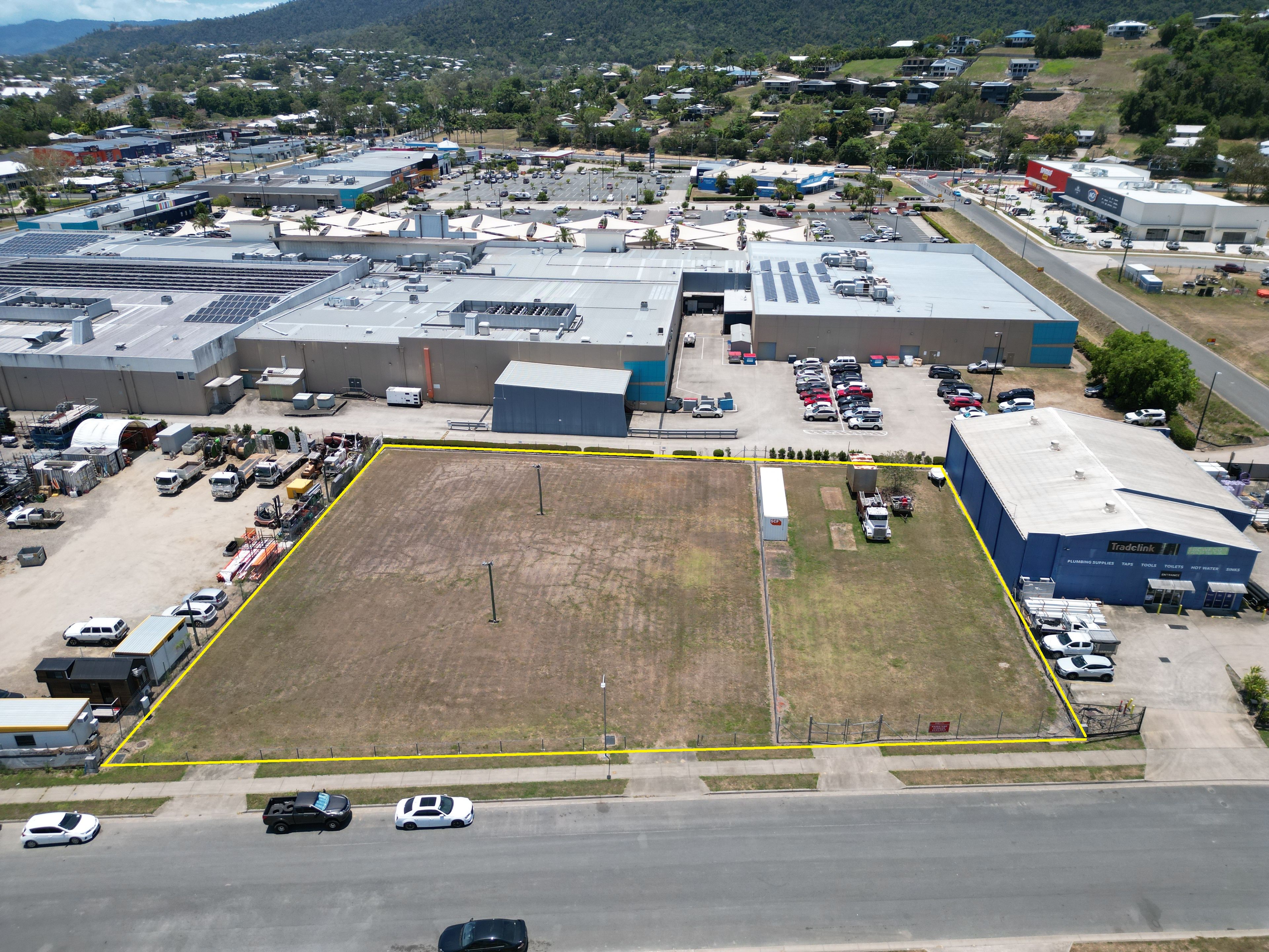 9-11 Myer Lasky Drive, Cannonvale, QLD 4802