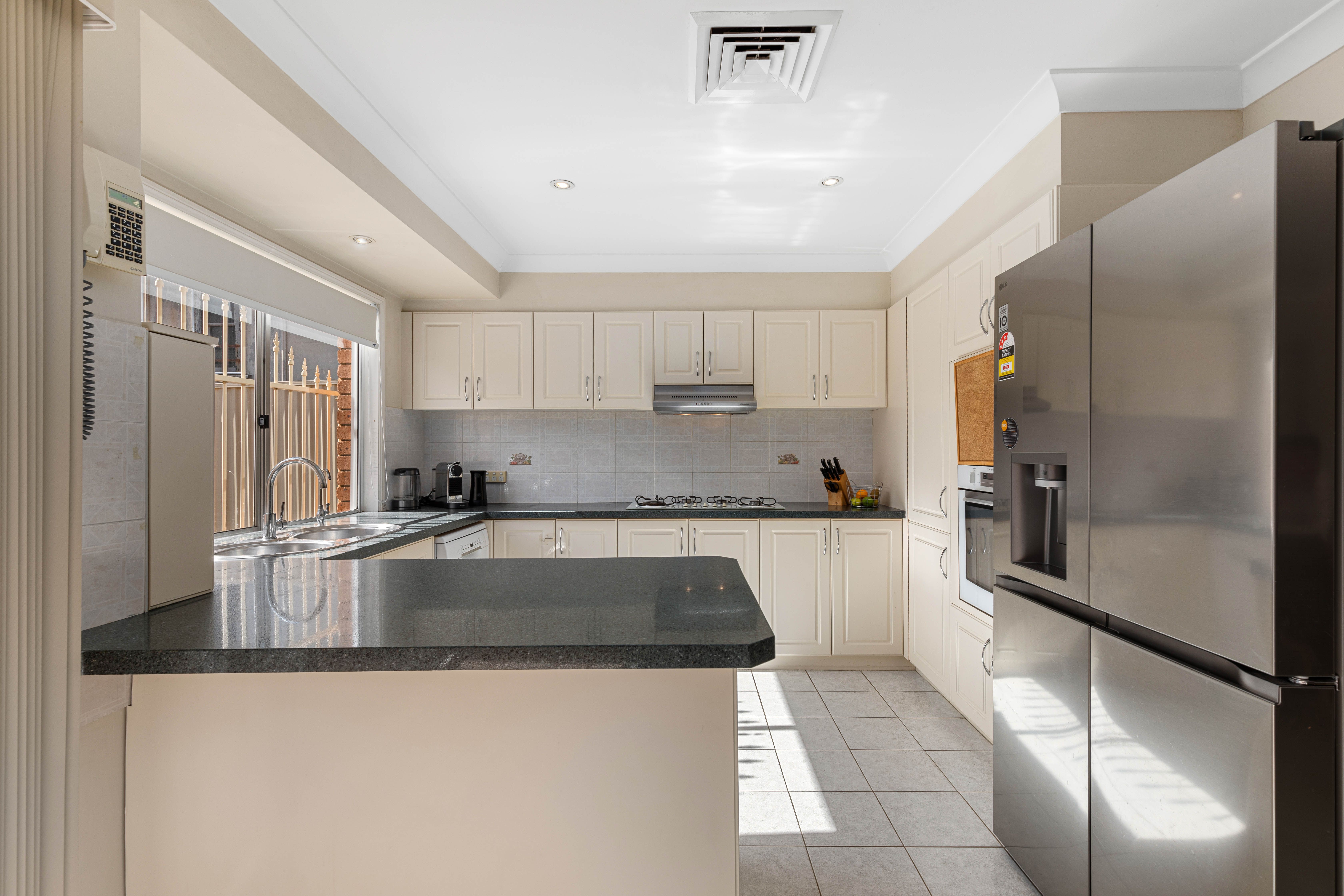 43 Seymour Street — photo 6 of 17