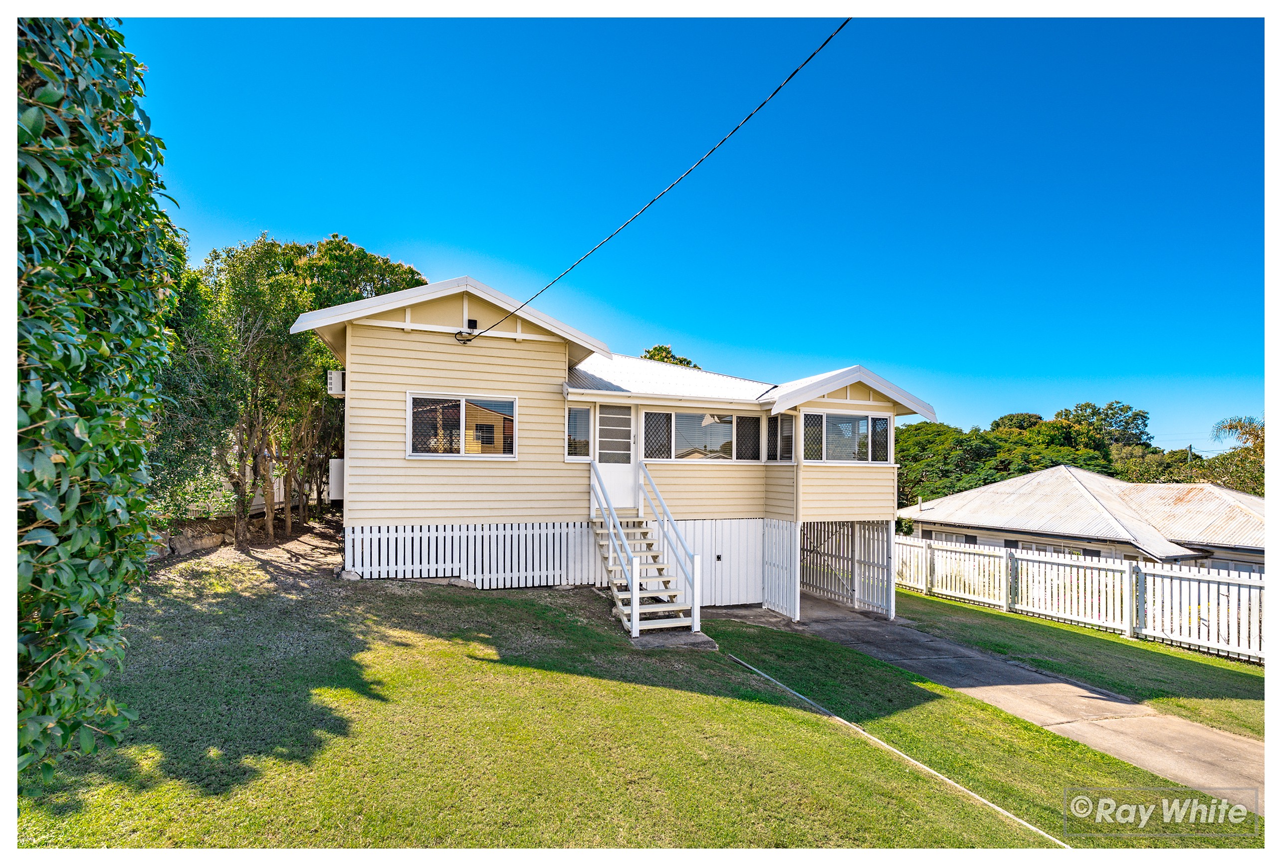 4 Lamington Street, The Range, QLD 4700