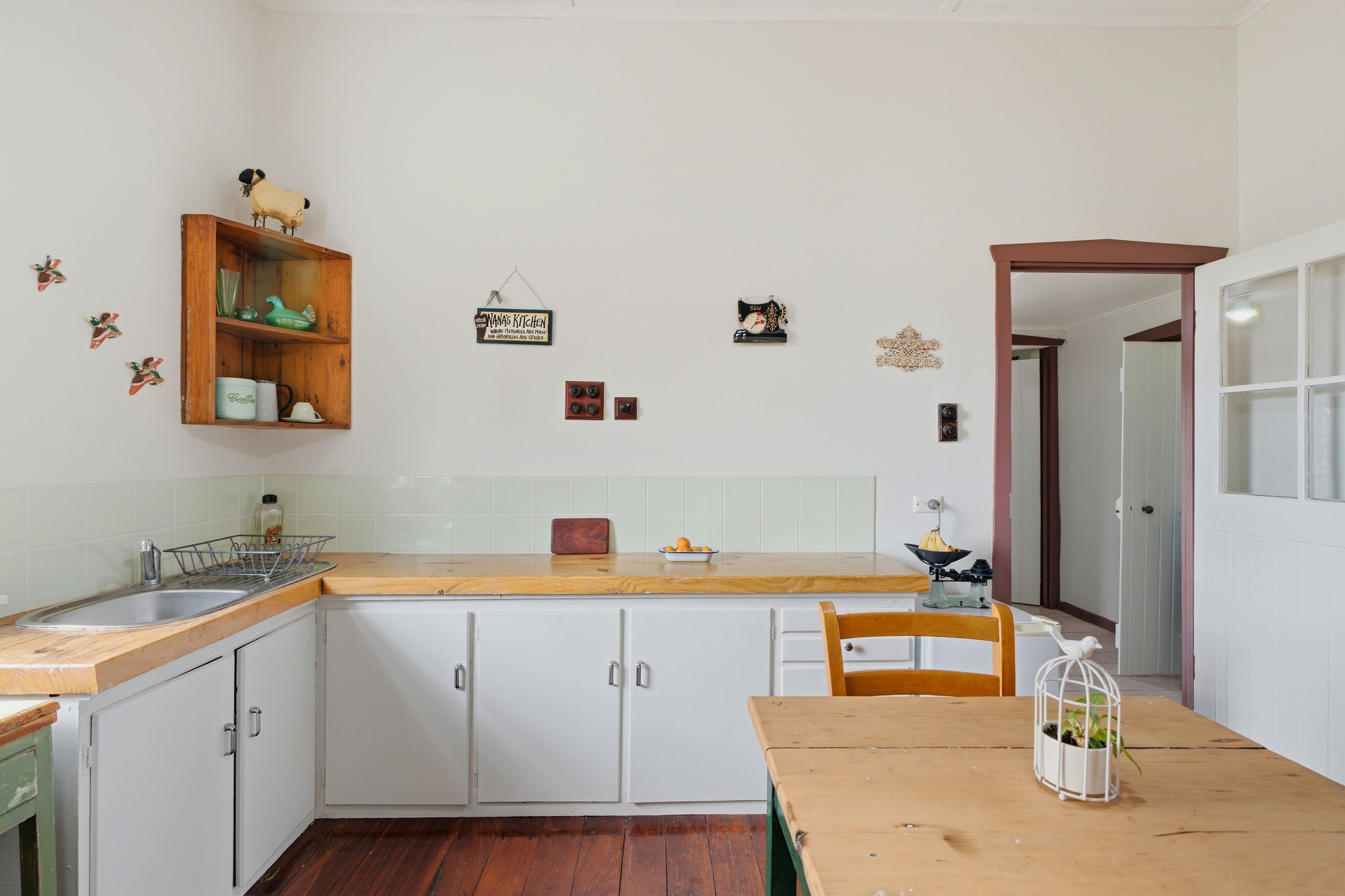 58 Emerald Street — photo 3 of 24