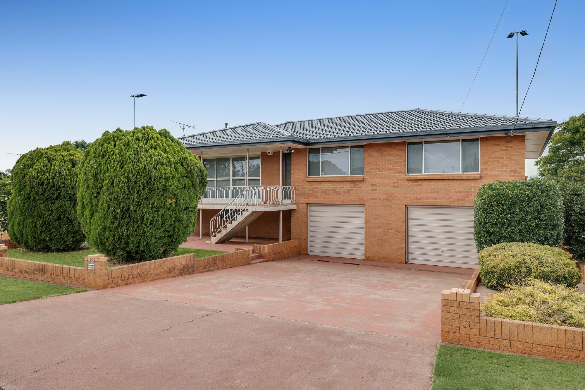 10 Hopps Street, Wilsonton QLD 4350