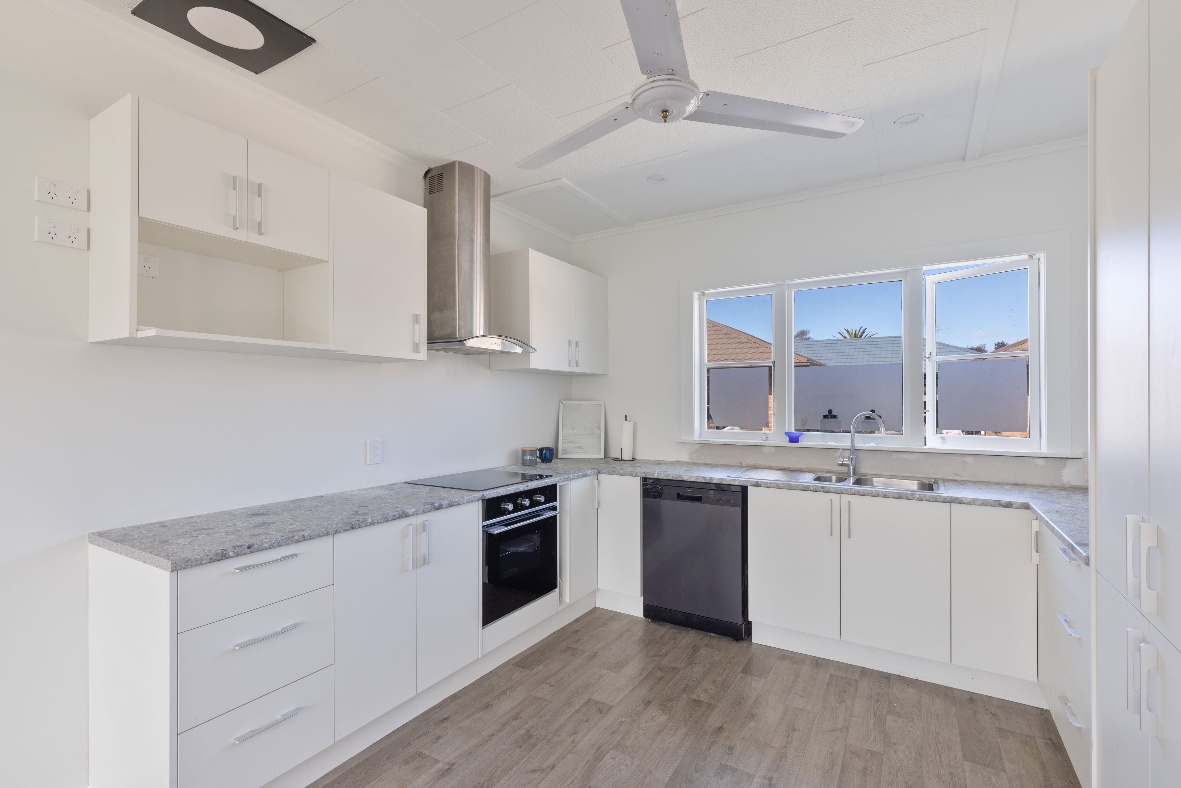 256 Breezes Road, Wainoni, Christchurch City