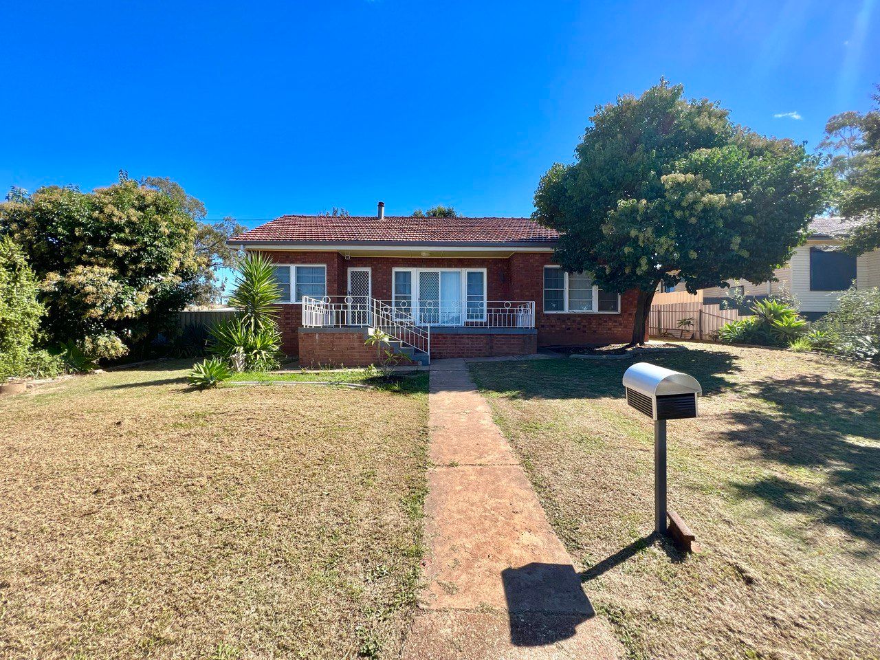 20 Coleman Road, Parkes, NSW 2870