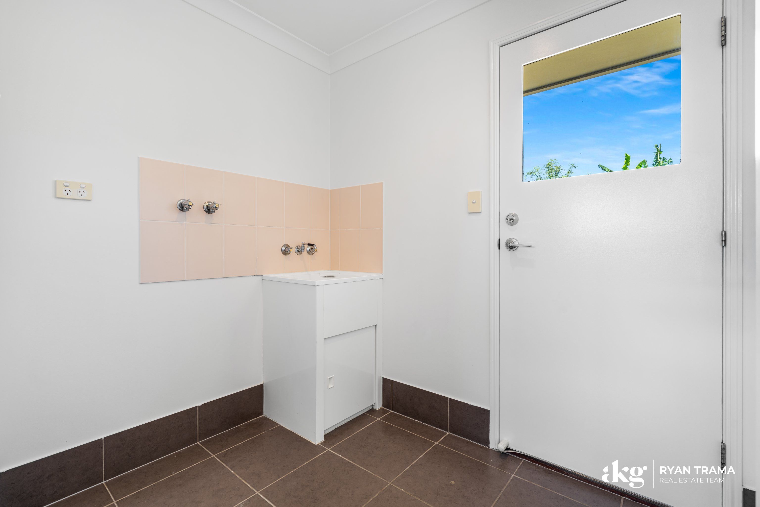 15 Dornoch Crescent — photo 22 of 29