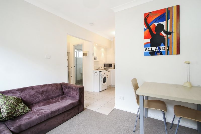 4/393 Griffith Road, Lavington, NSW 2641