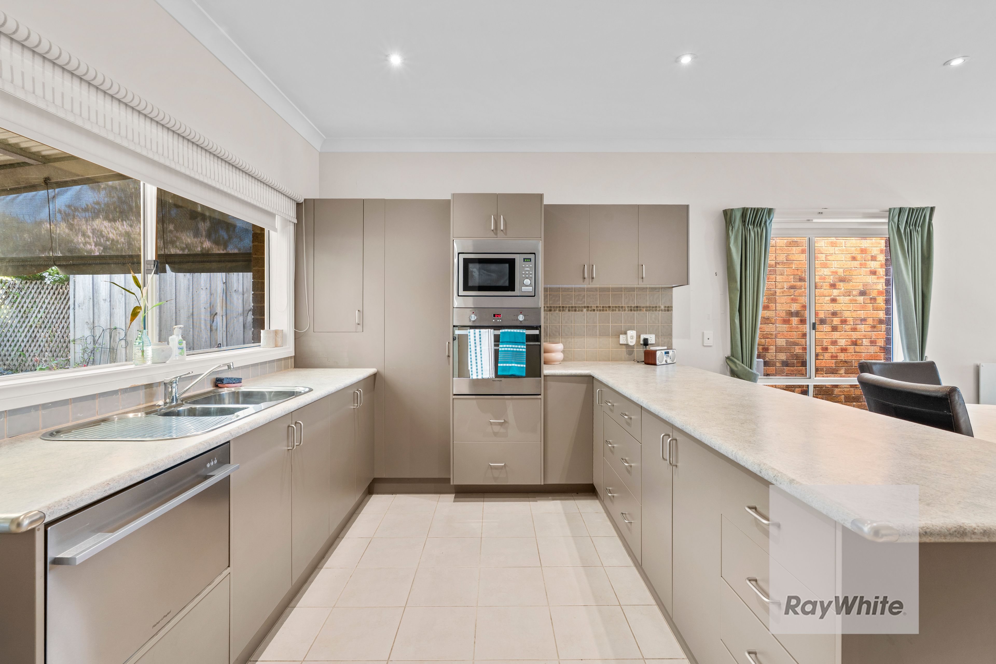 17/877 Plenty Road — photo 7 of 20