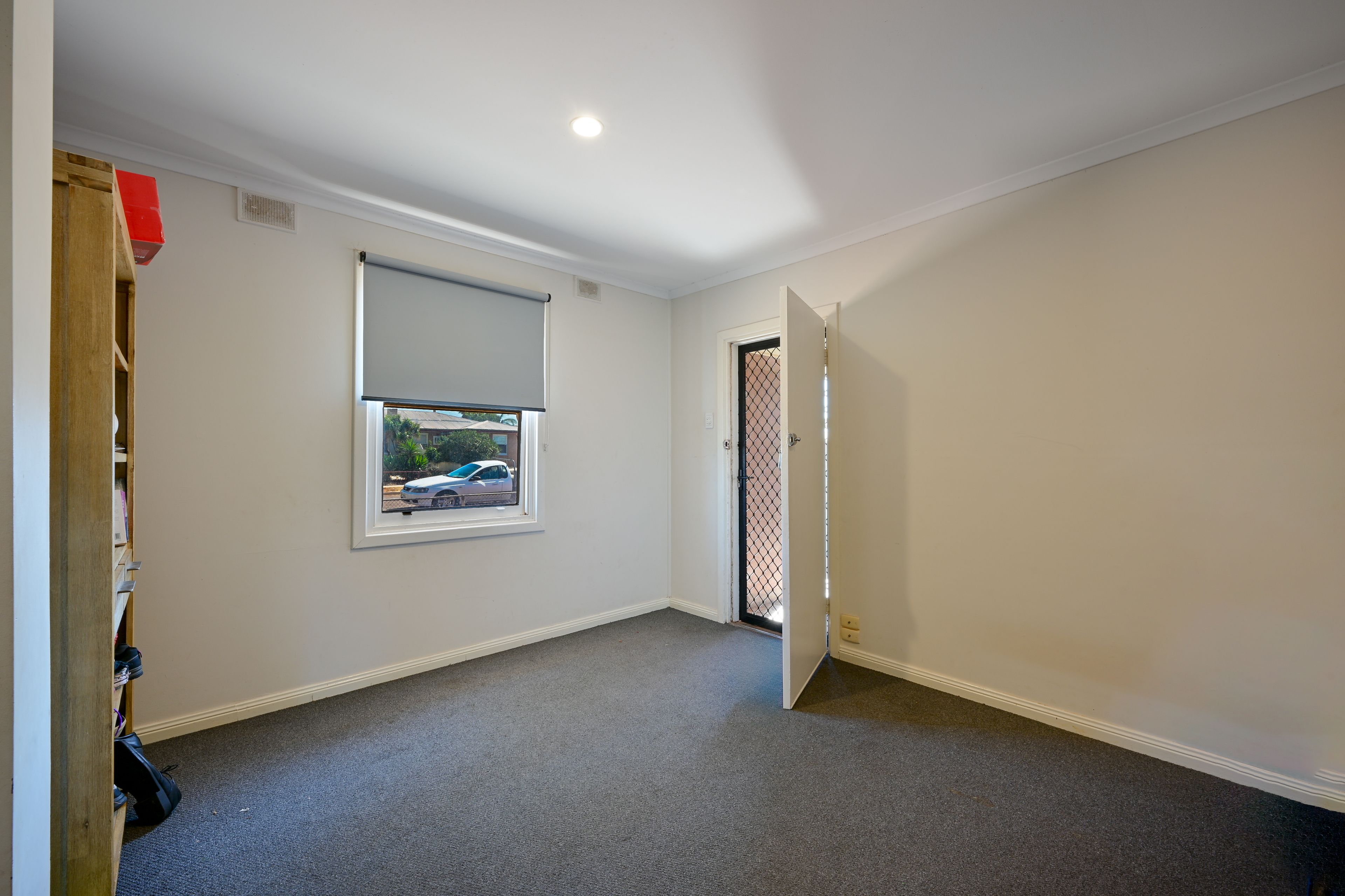 27 Knight Street — photo 3 of 12
