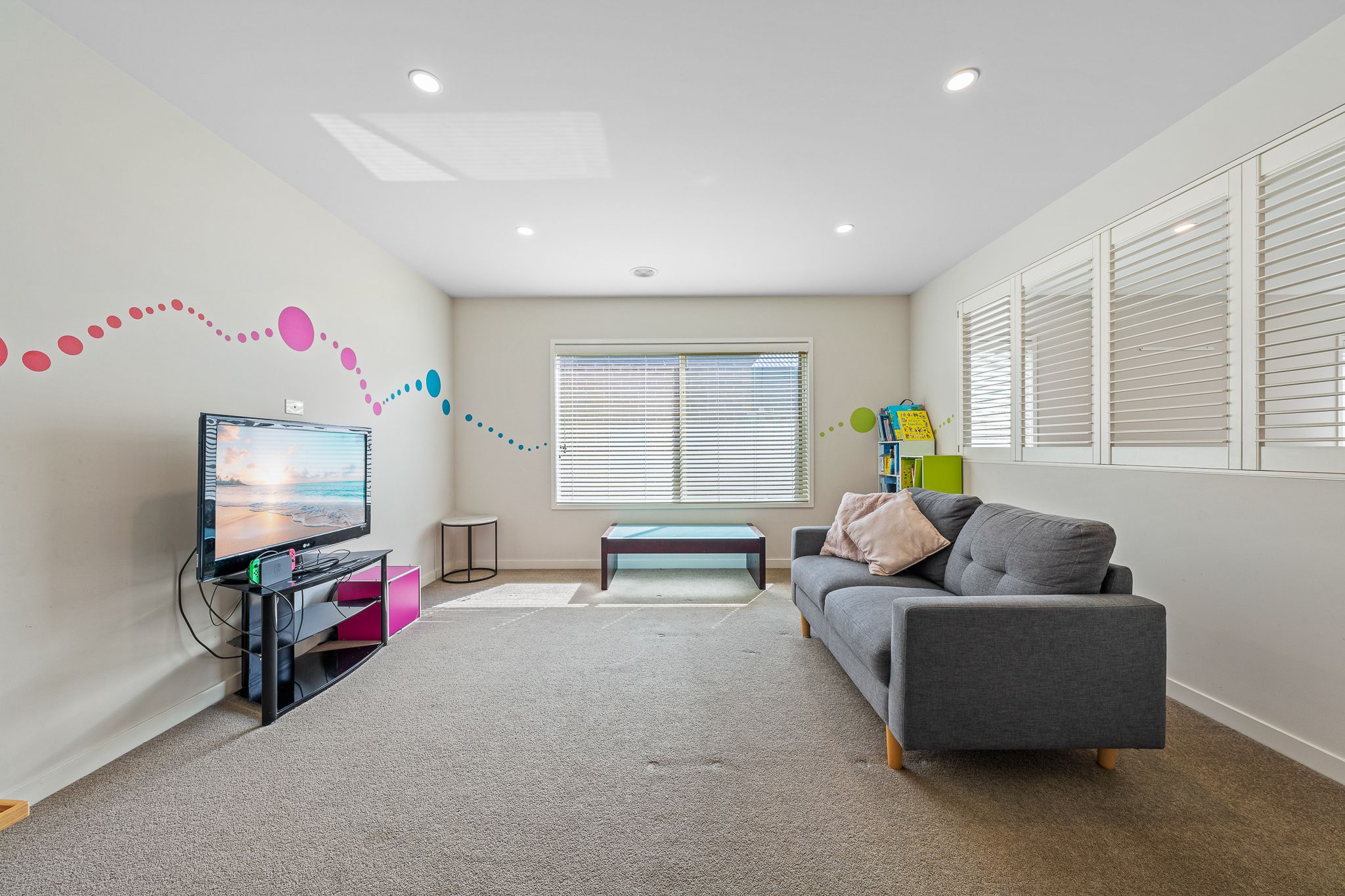 13 Elmsford Crescent — photo 7 of 17