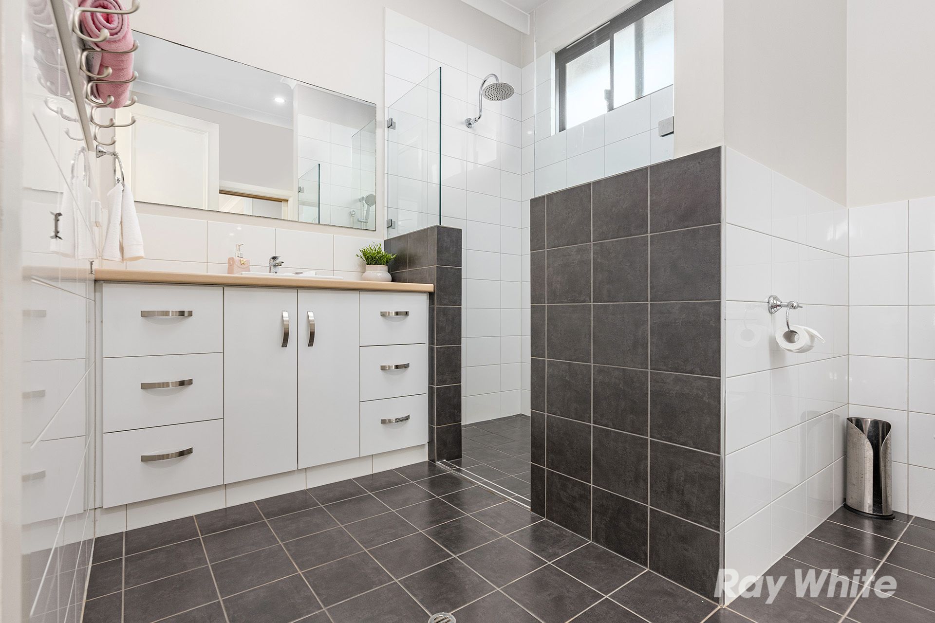 13 Roding Court — photo 21 of 30