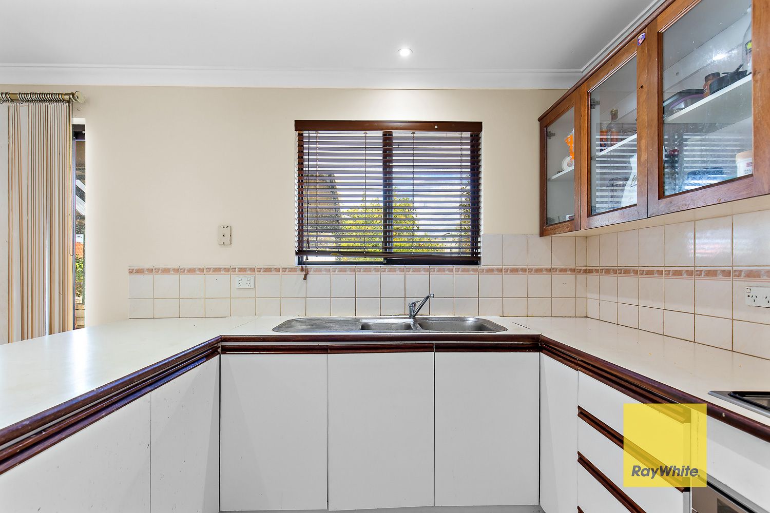 128 Hume Road — photo from Ray White BPG