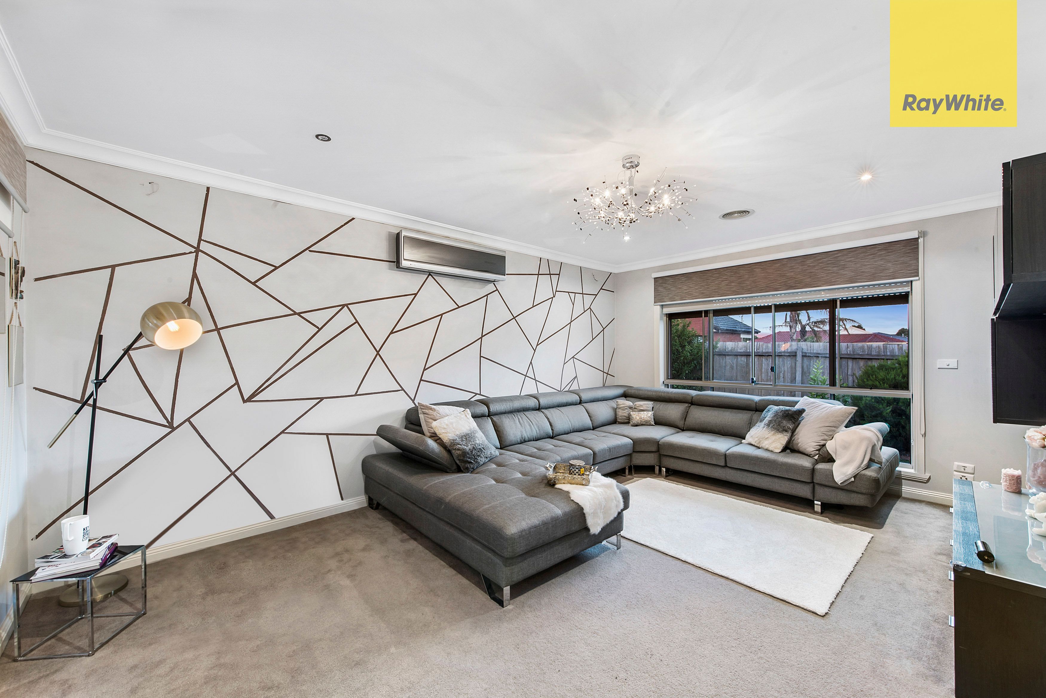 11 Albertine Crescent, Sydenham, VIC 3037