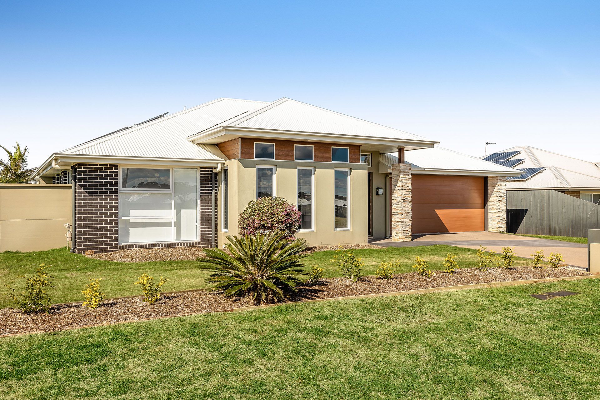 160 Kearney Street, Kearneys Spring, QLD 4350