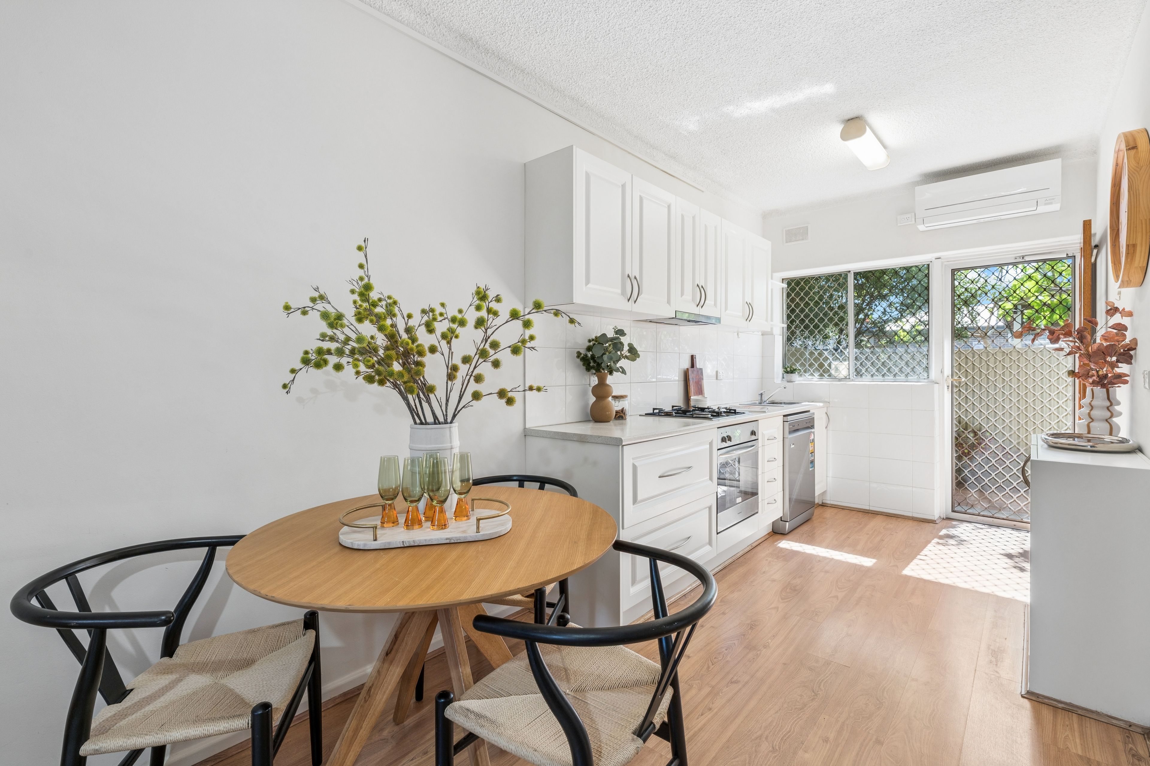 1/5 Stanley Street — photo 3 of 10