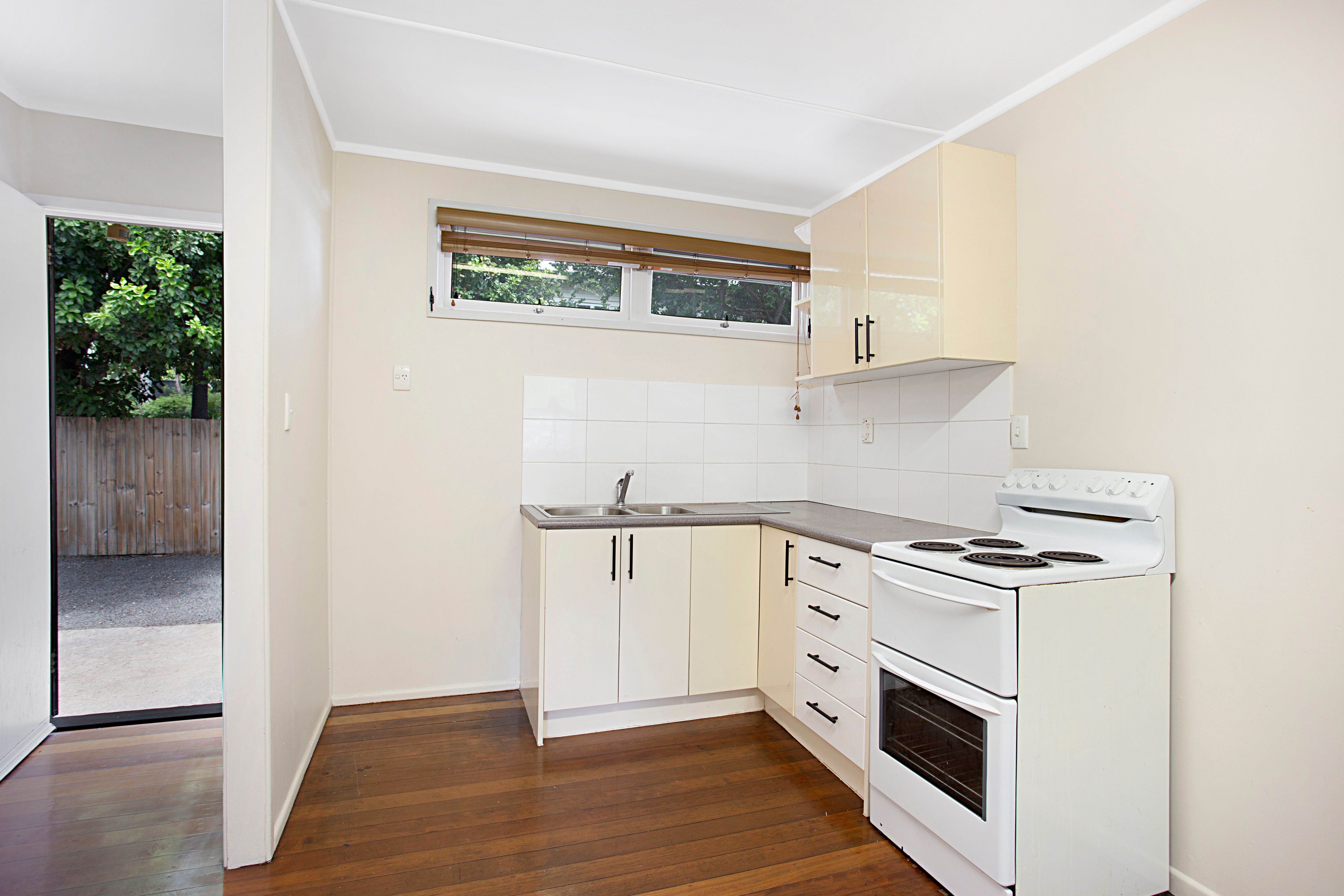 2/49 Edinburgh Castle Road, Kedron, QLD 4031