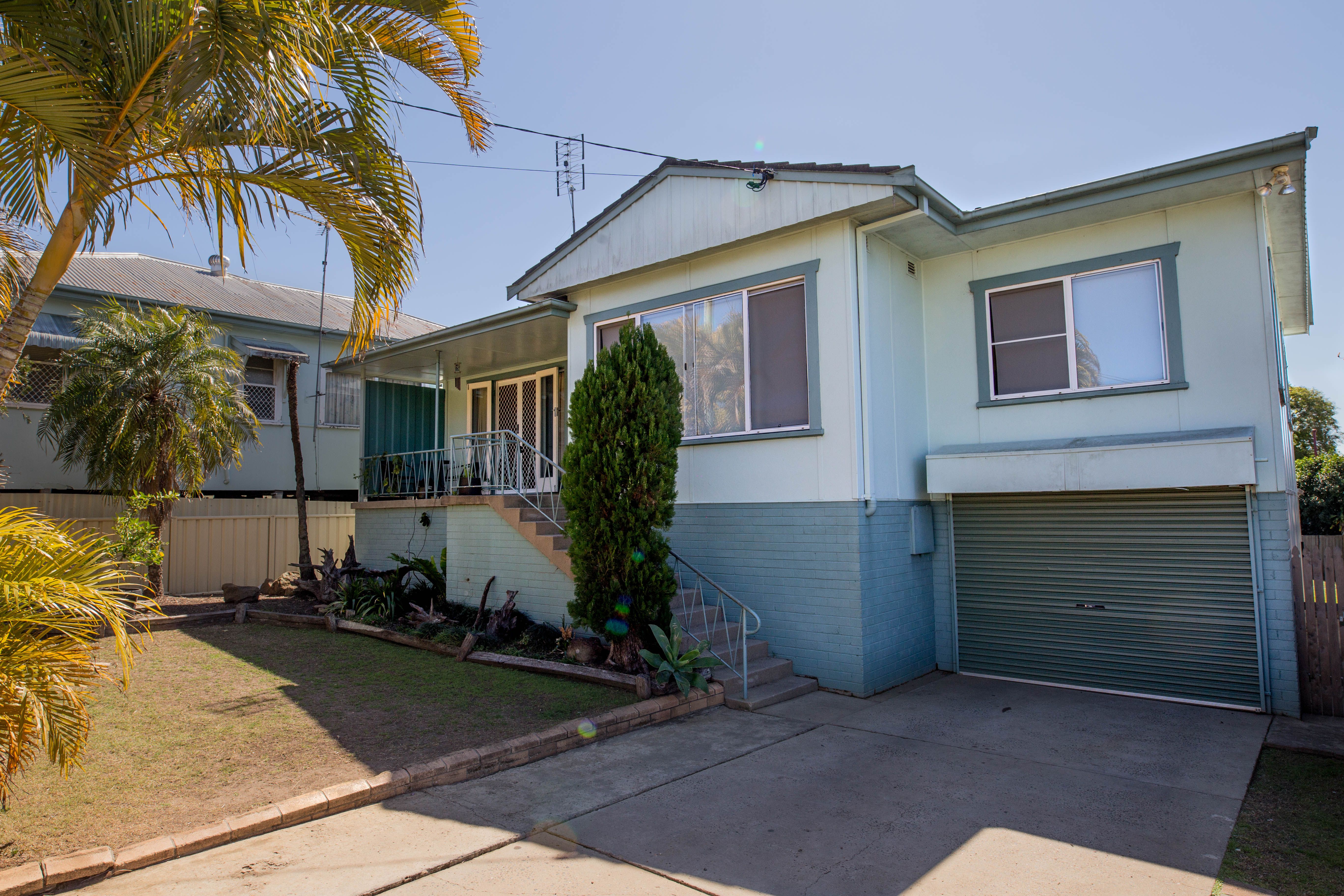 7 Riverview Street