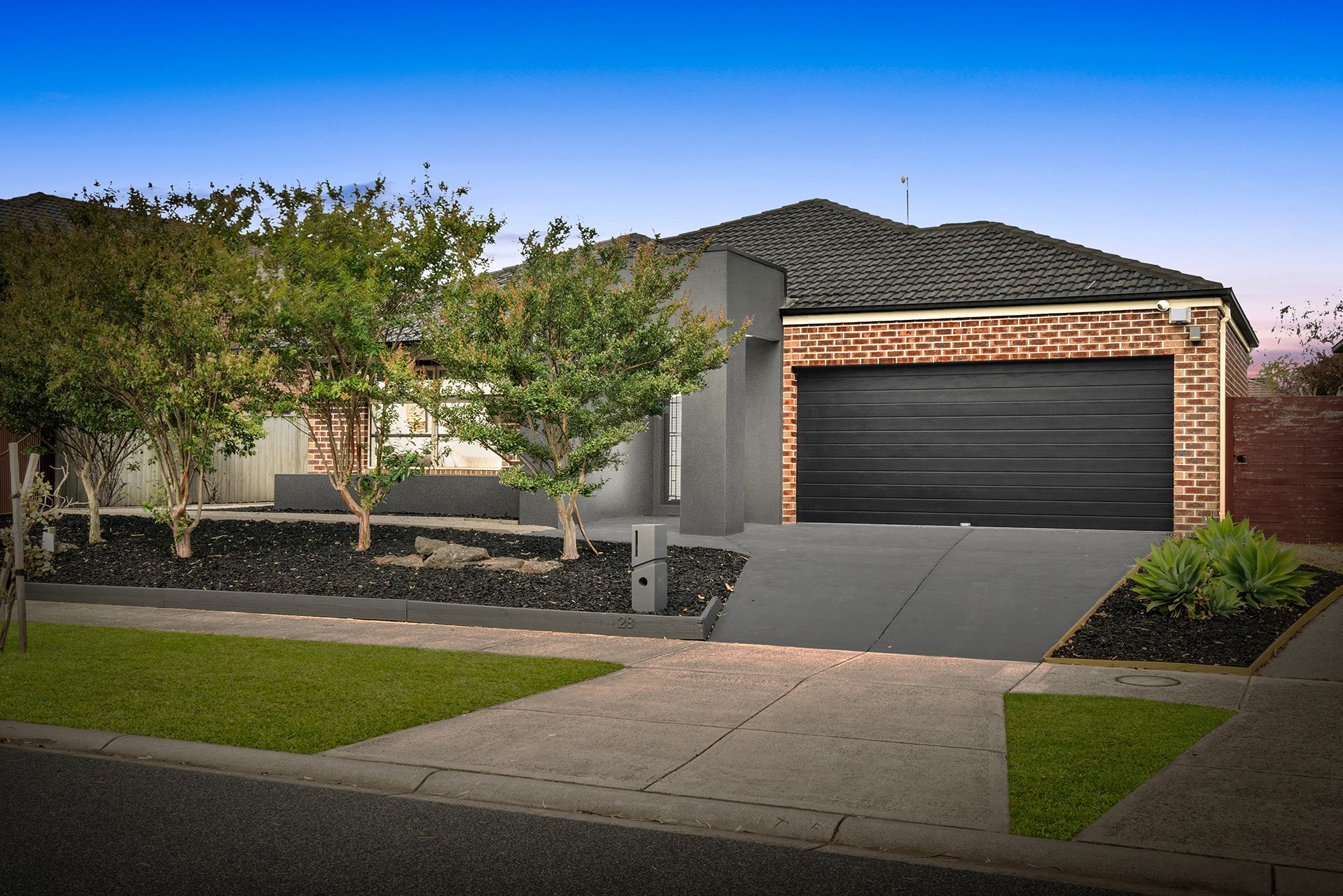 28 Balladonia Gum Circuit, Lyndhurst, VIC 3975