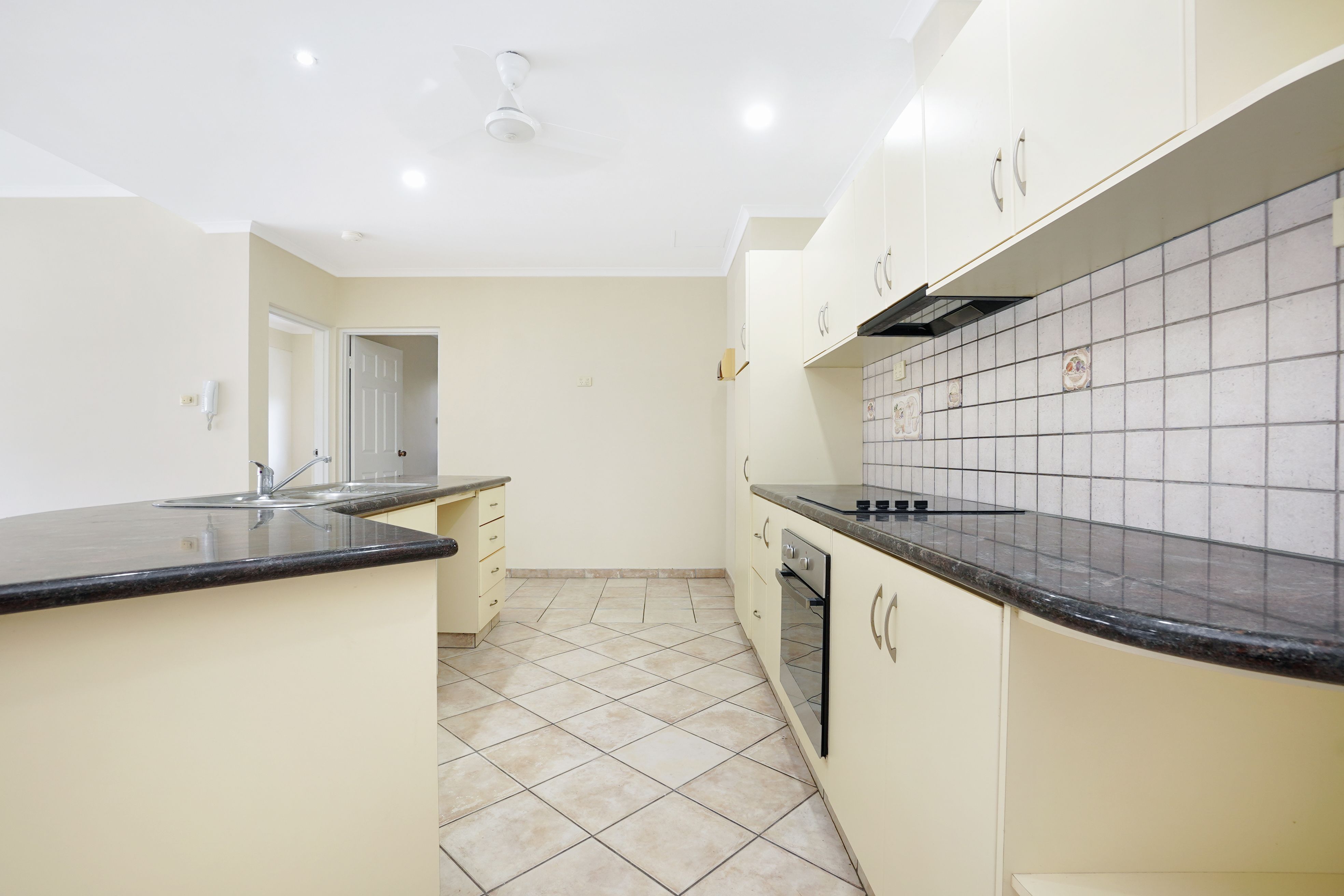 2/1 Marsina Court, Larrakeyah NT 0820