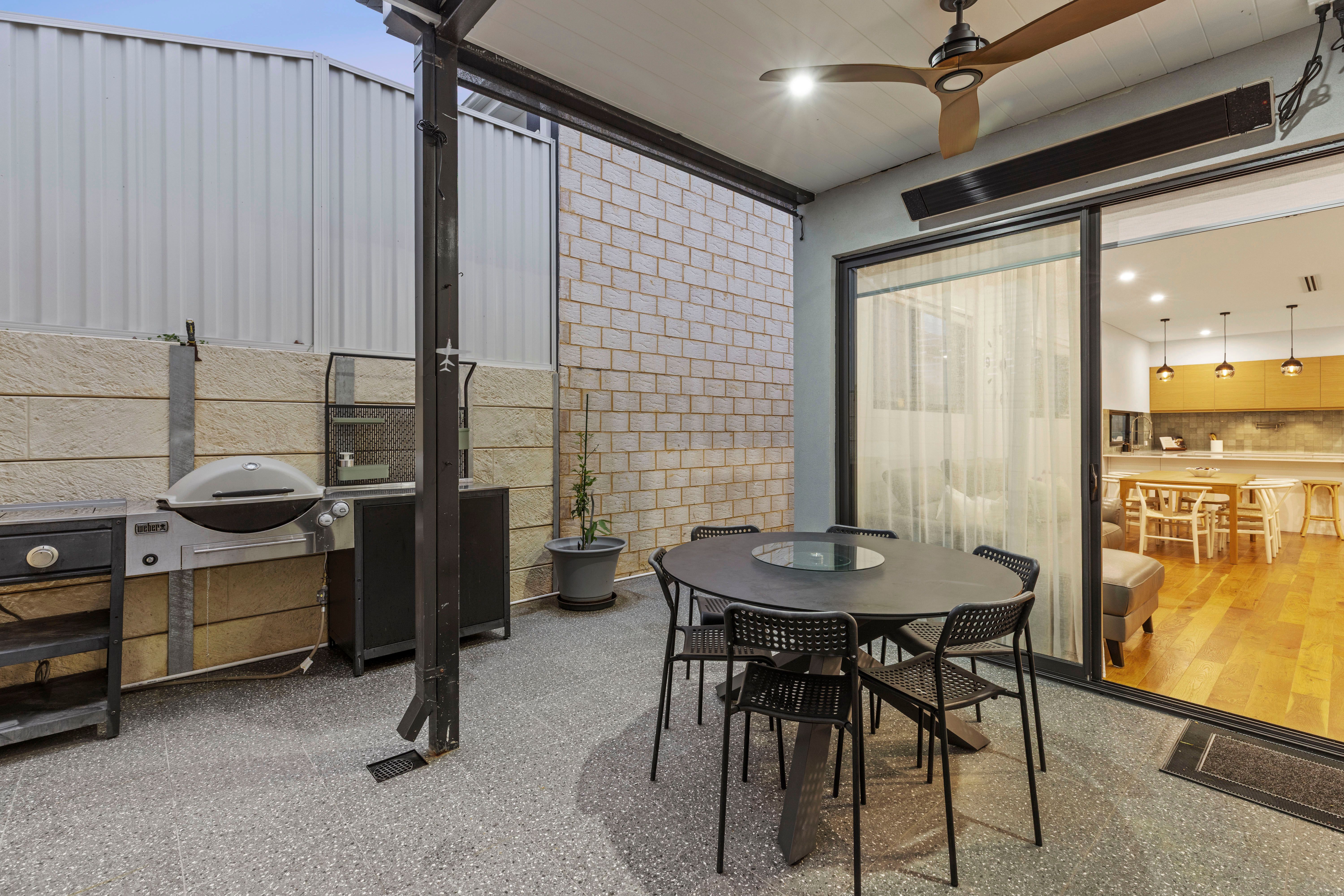 5 Addison Way — photo 23 of 24