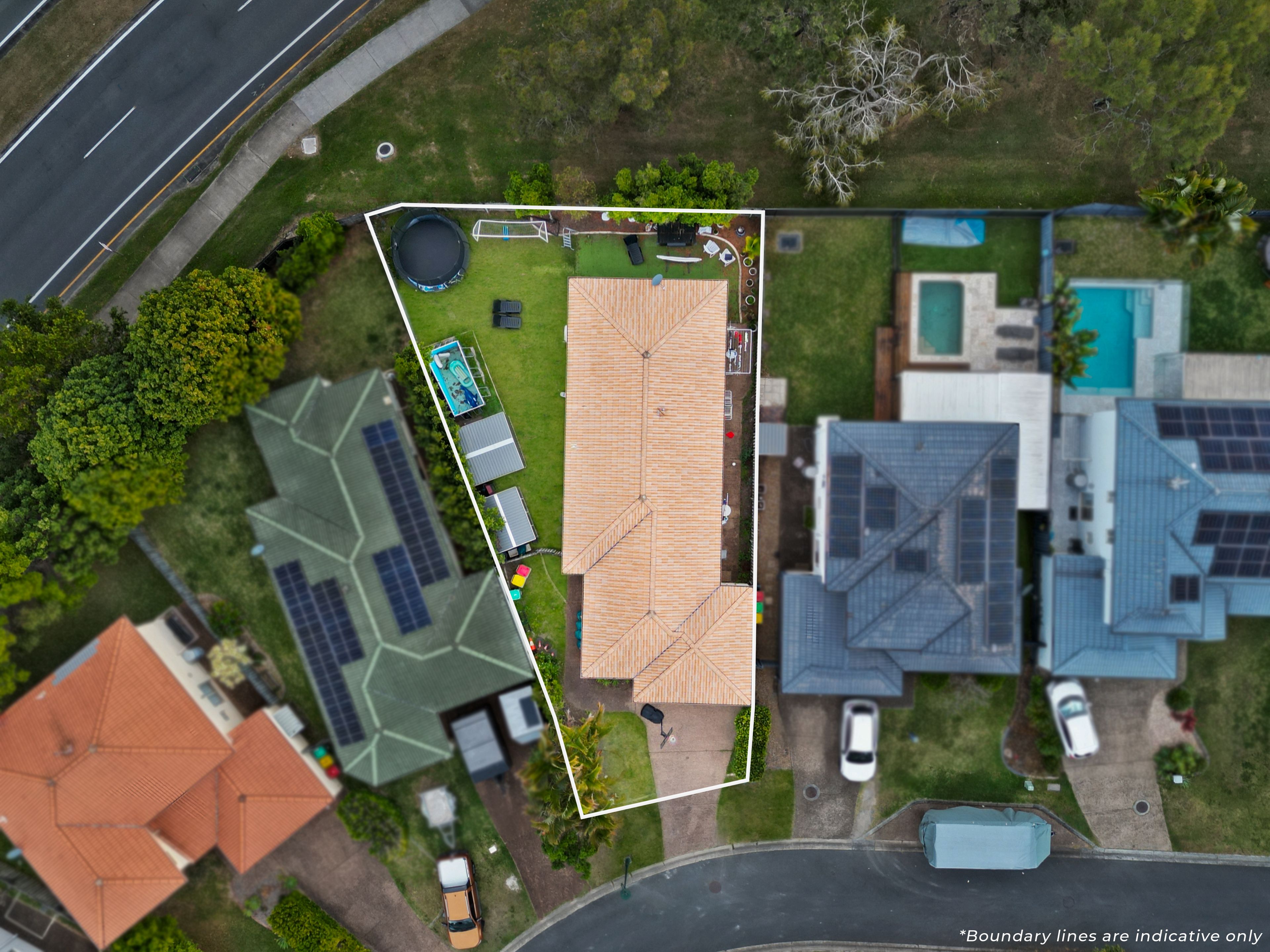 7 Solitaire Place — photo 3 of 23