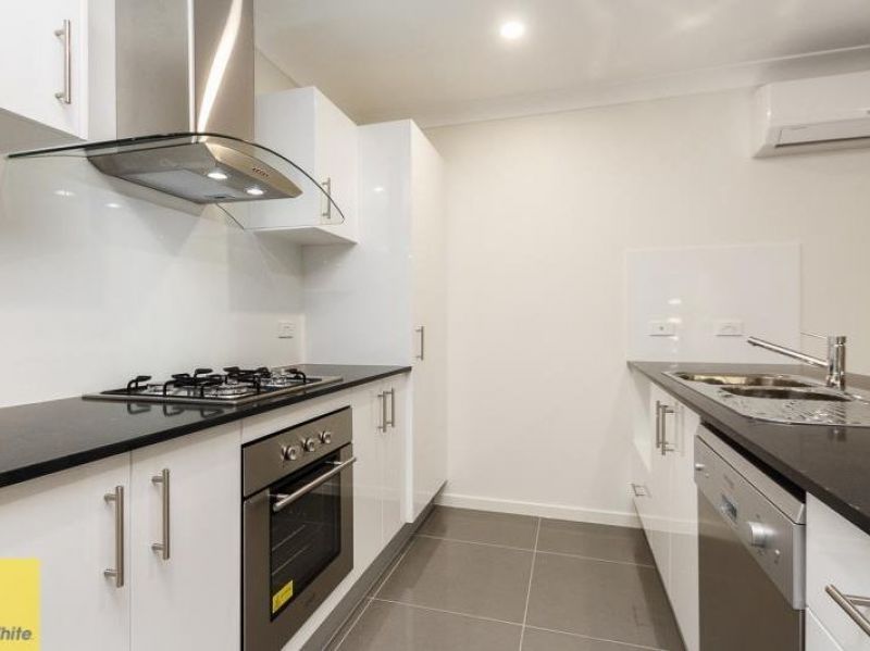 75 Buxton Avenue, Yarrabilba, QLD 4207