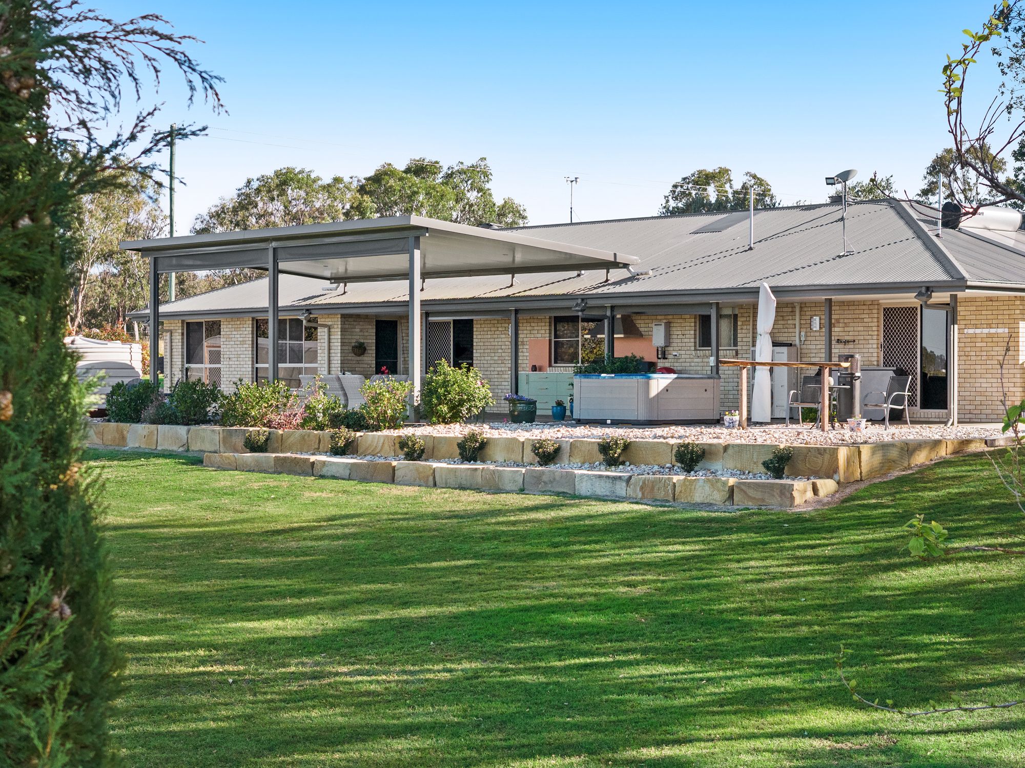 2129 Old Stanthorpe Road, Cherry Gully, QLD 4370