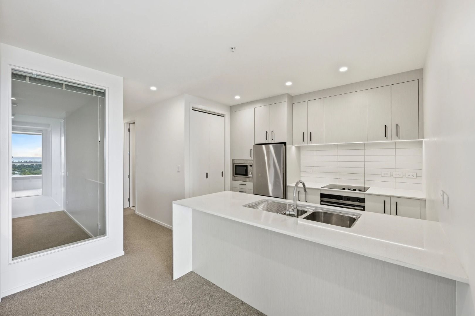 904/8 Waikumete Road, Glen Eden, Waitakere City