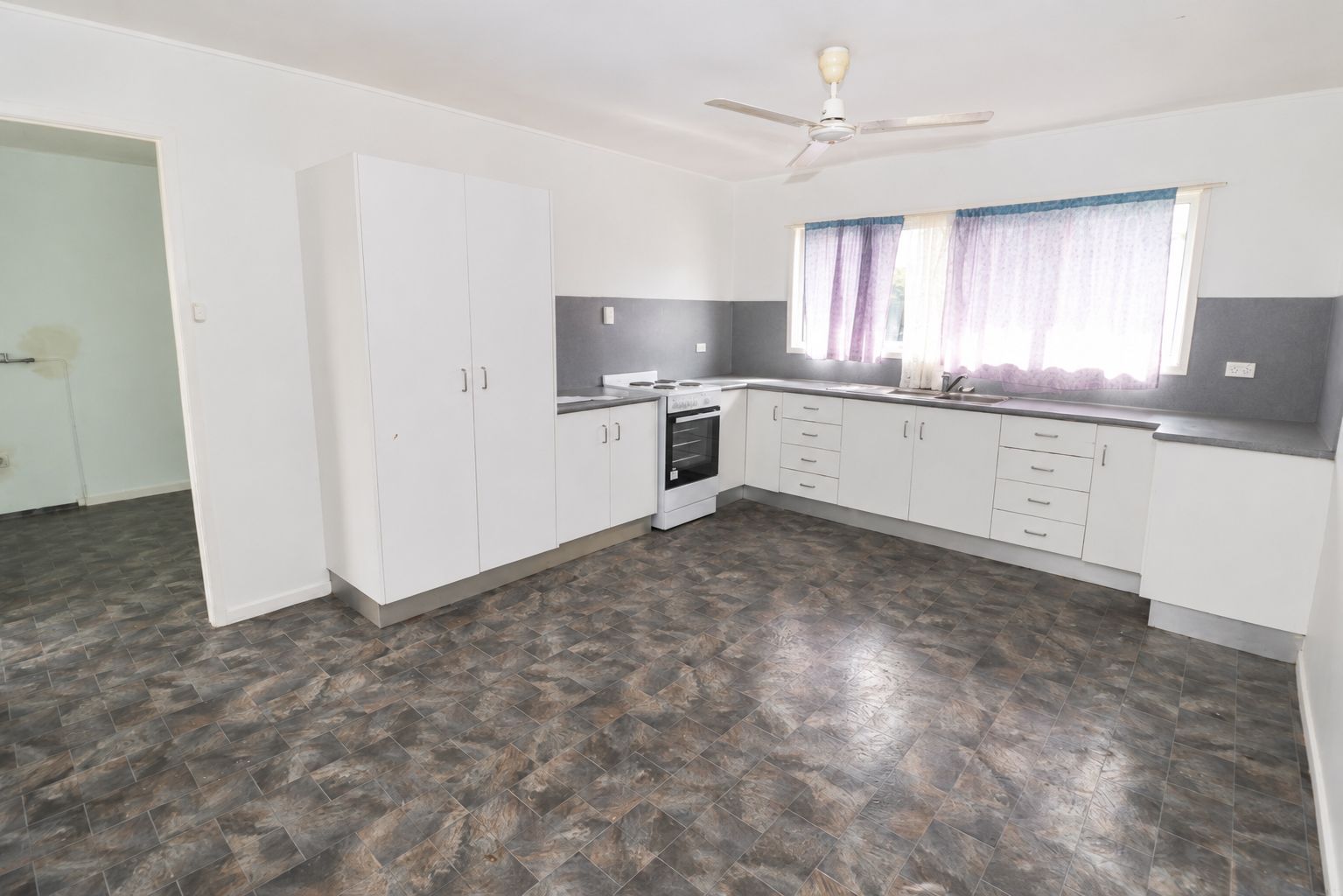17 Hawkins Street, Ingham, QLD 4850