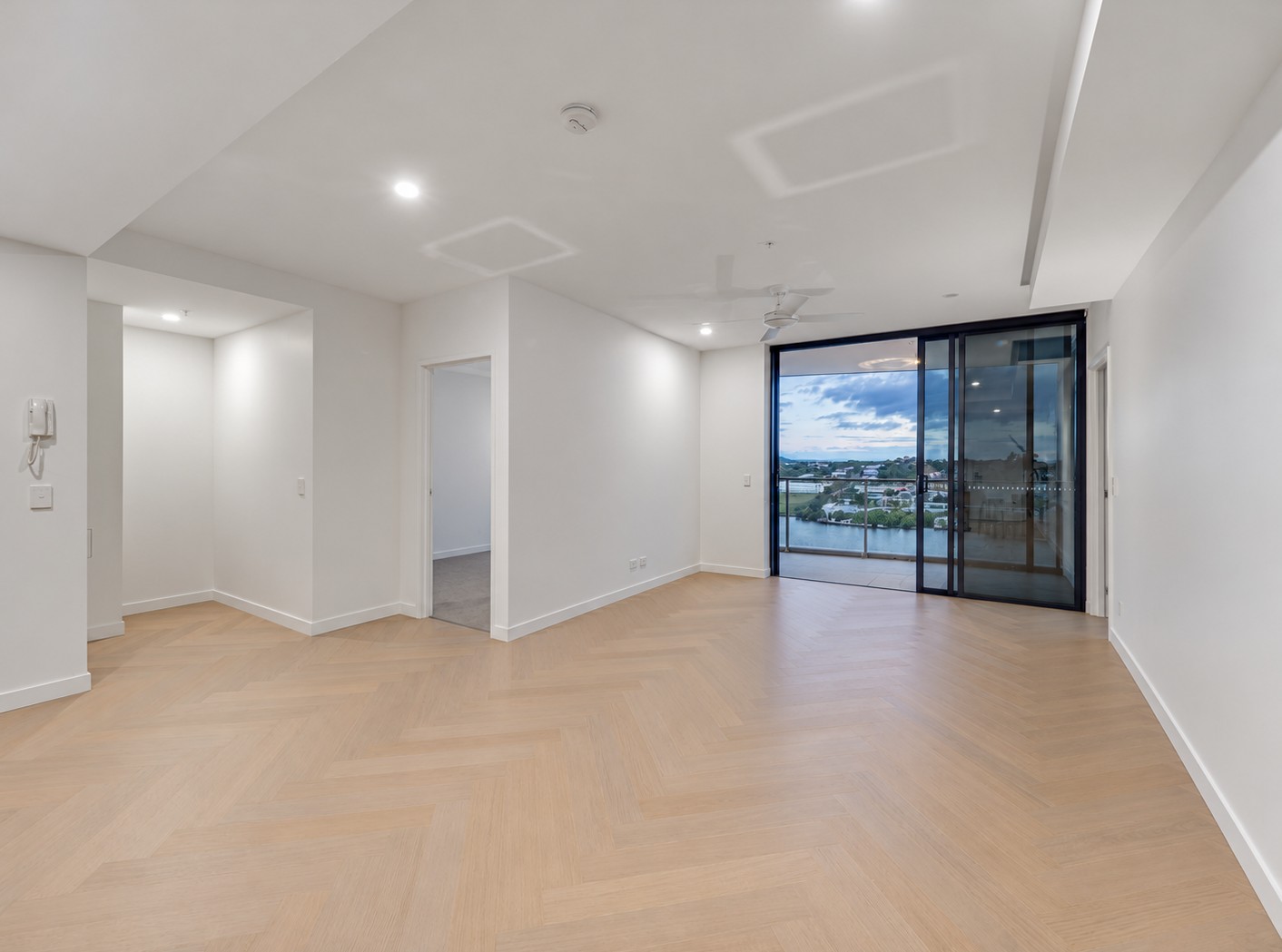 21209/7 Wharf Street, Hamilton, QLD 4007
