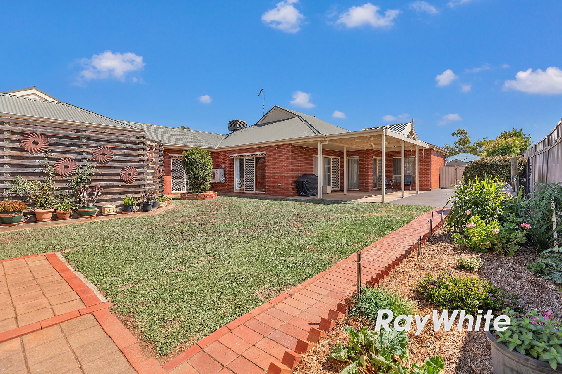 19 William Street — photo 29 of 30