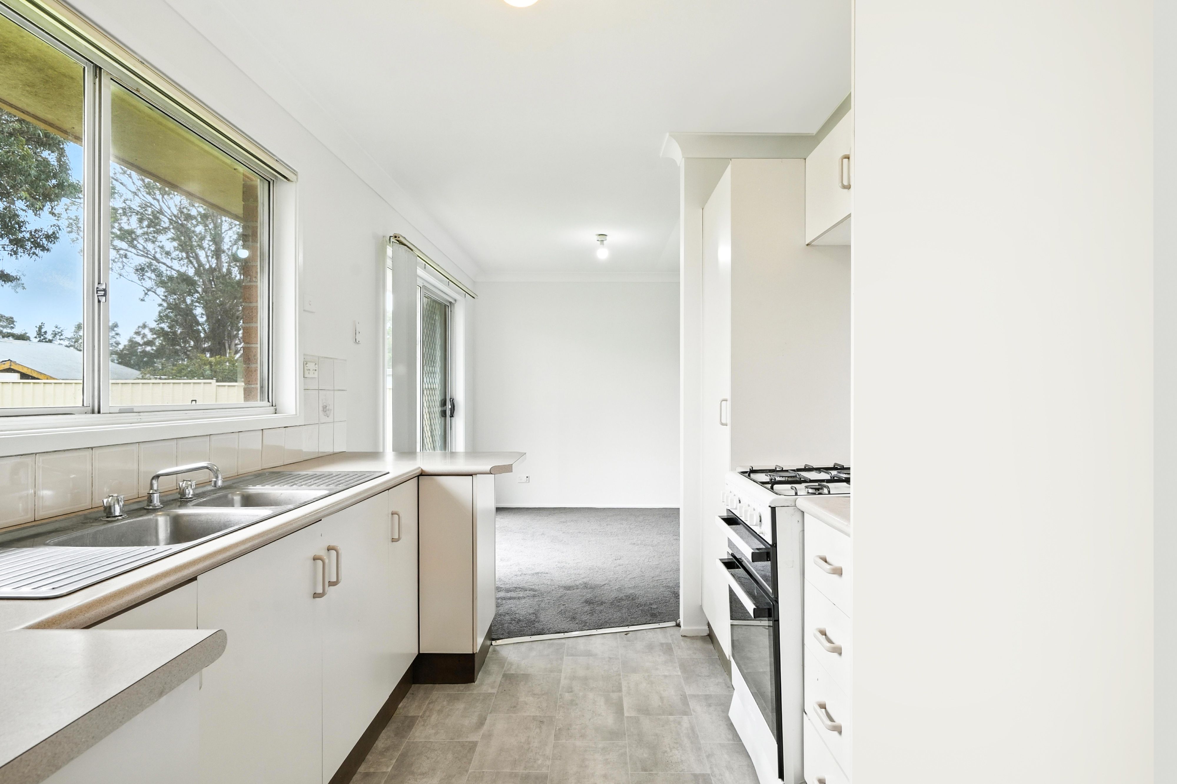 12 Bulbul Avenue — photo 4 of 9
