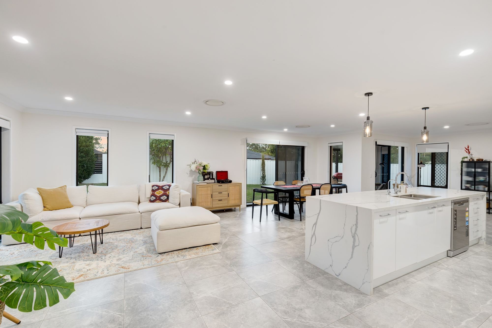 10 Mimosa Street, Parkinson, QLD 4115