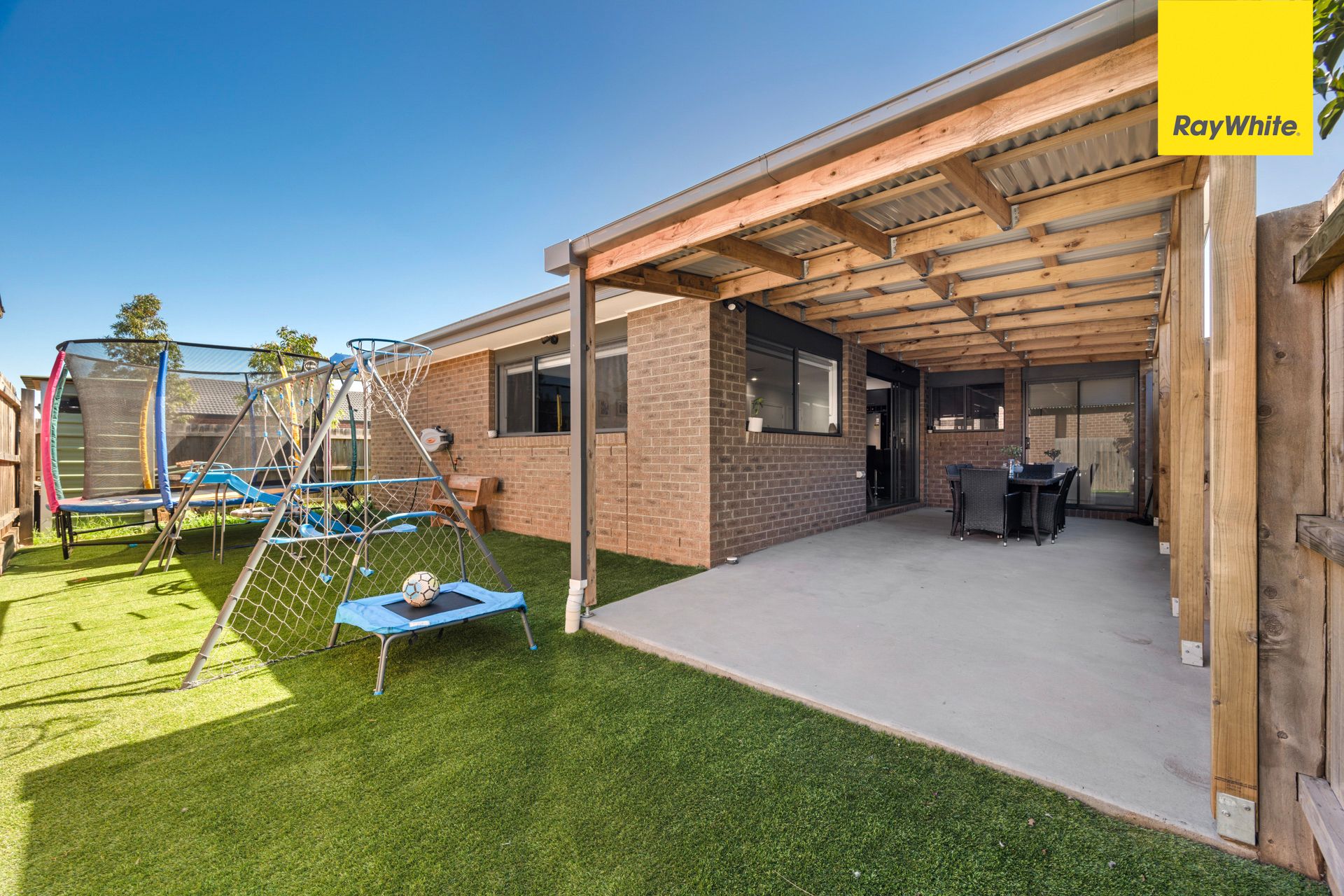 7 Clauscen Avenue — photo 14 of 23