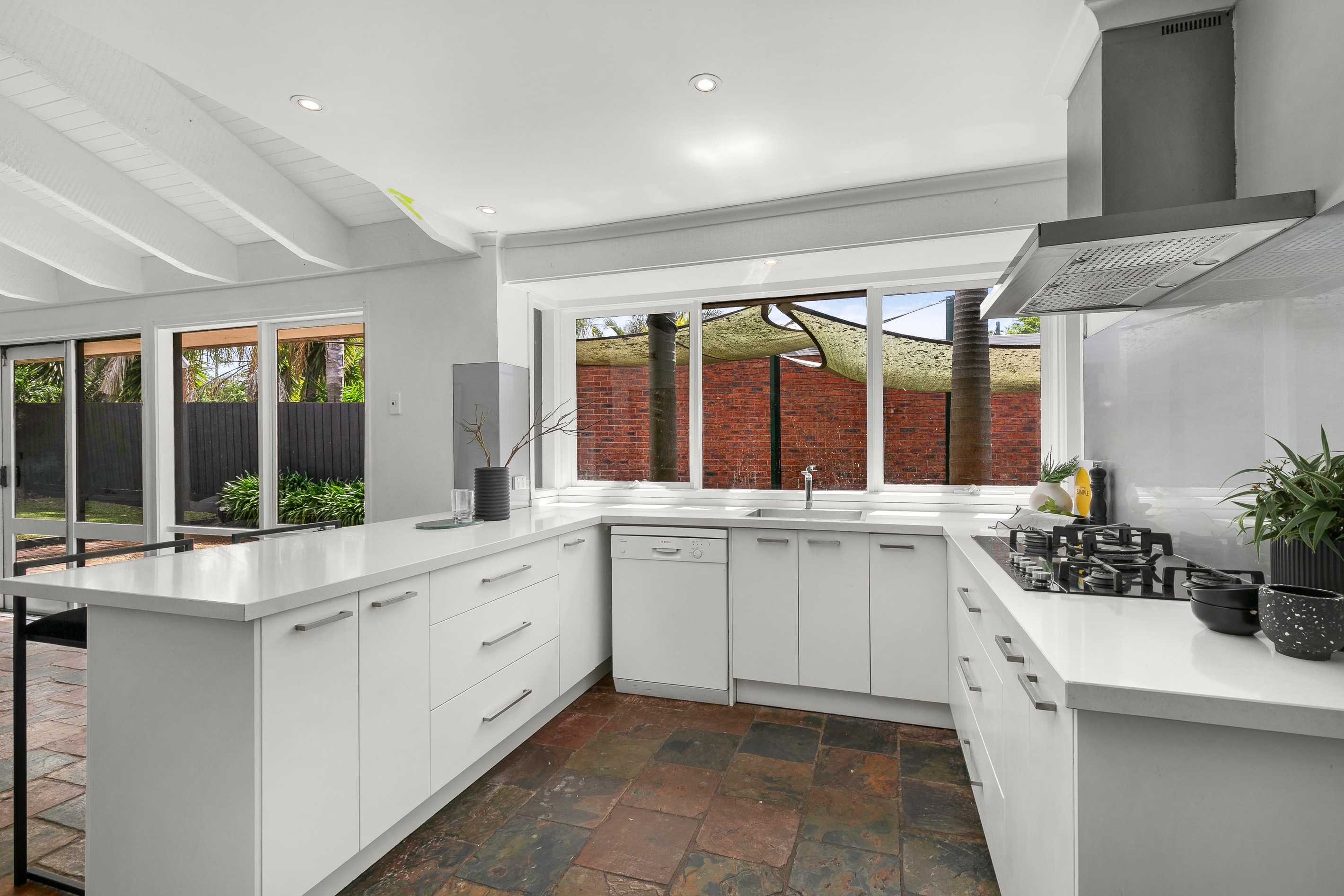 4 Kintyre Court, Greenvale, VIC 3059