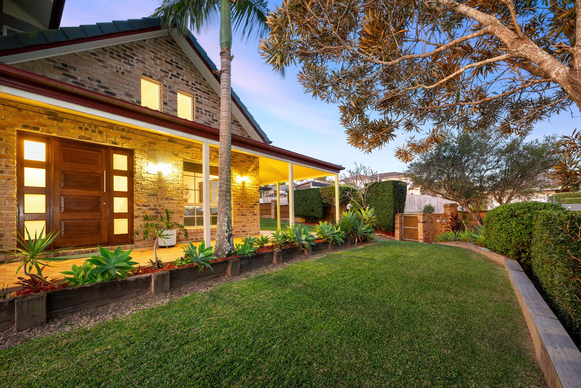 1 Pindari Crescent, Wishart, QLD 4122