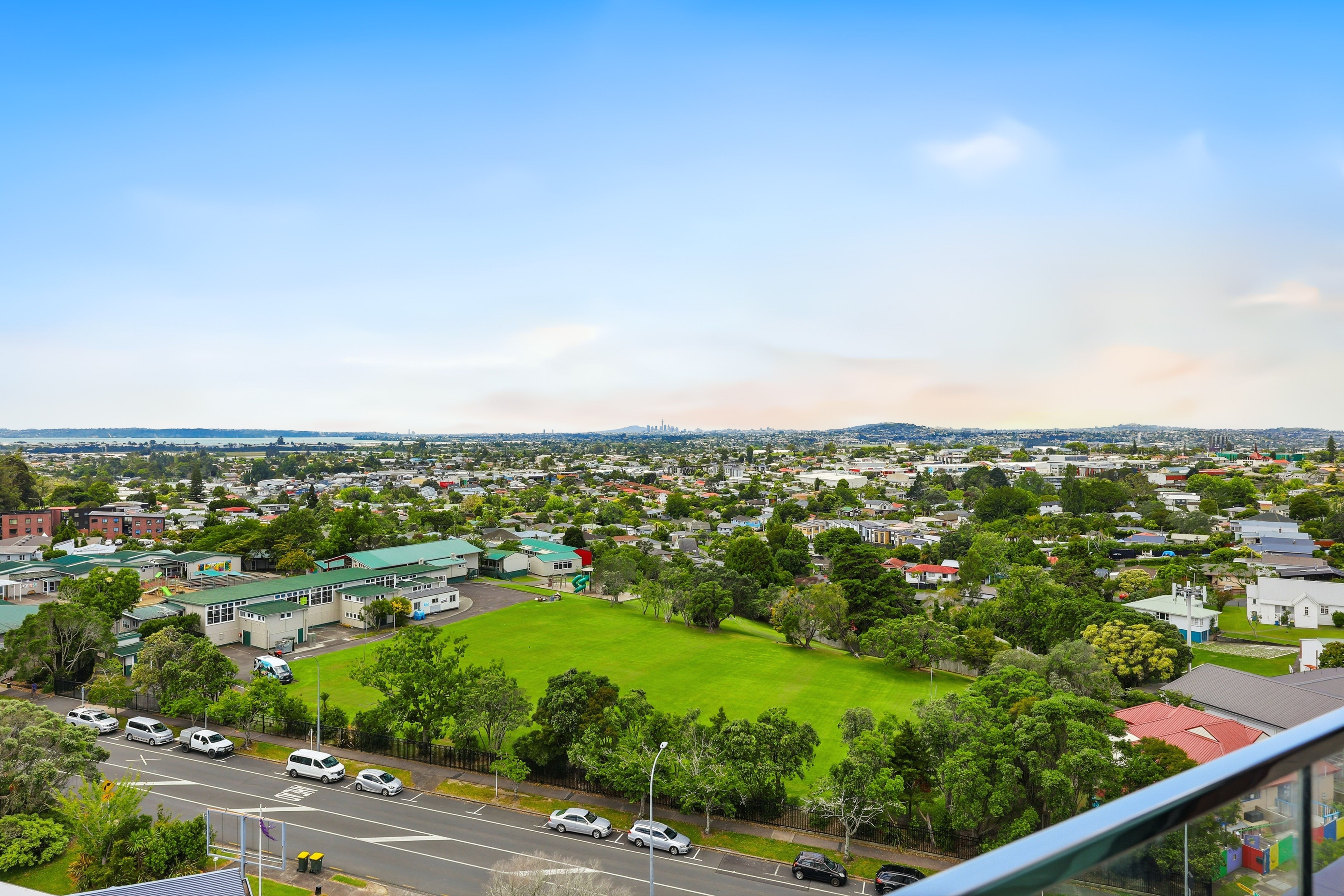 904/8 Waikumete Road, Glen Eden, Waitakere City