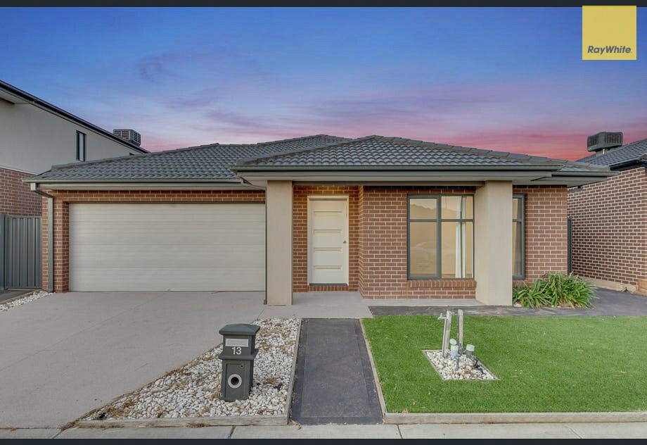 13 Brasilia Street, Strathtulloh, VIC 3338