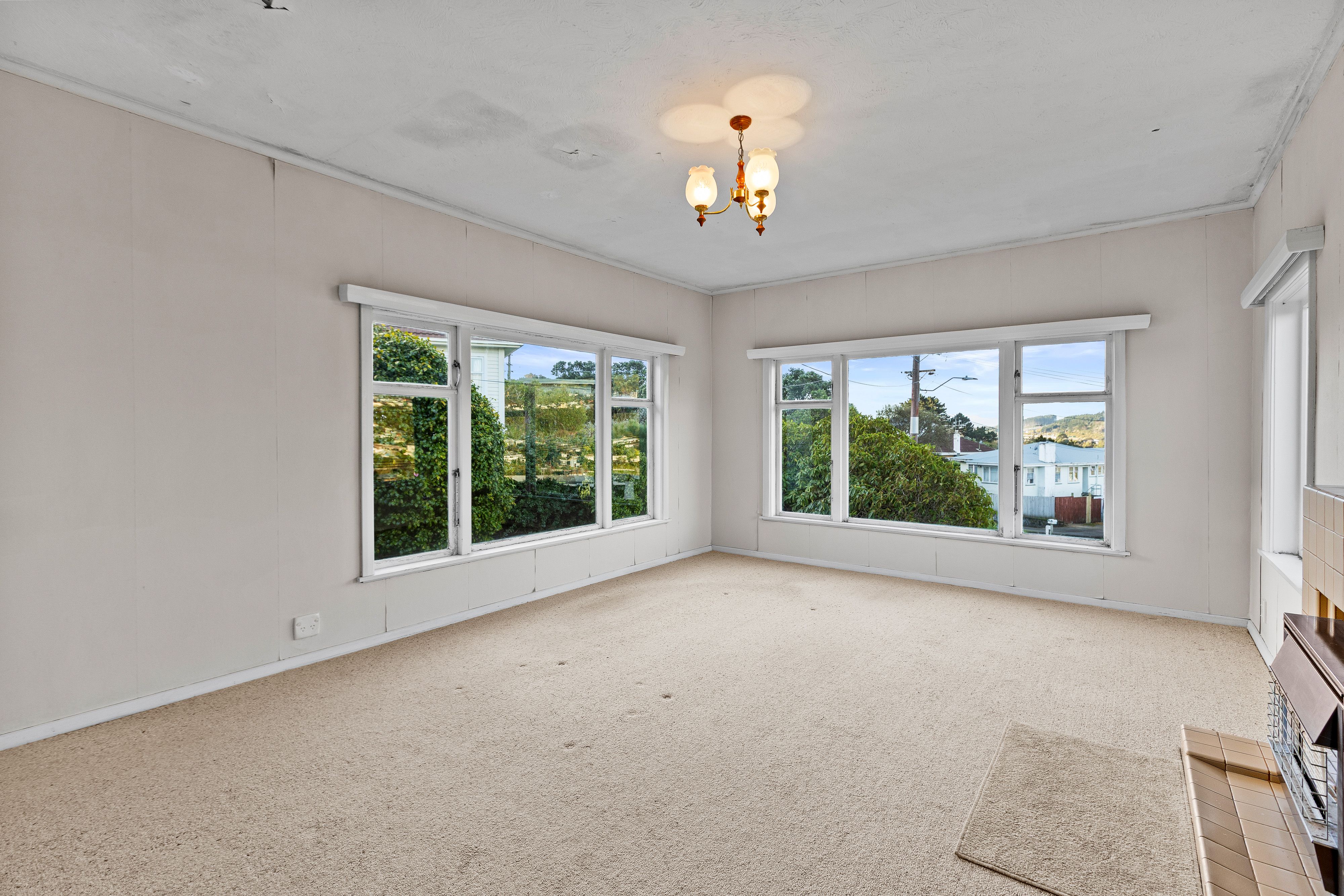 17 Hampton Hill Road, Tawa, Wellington City