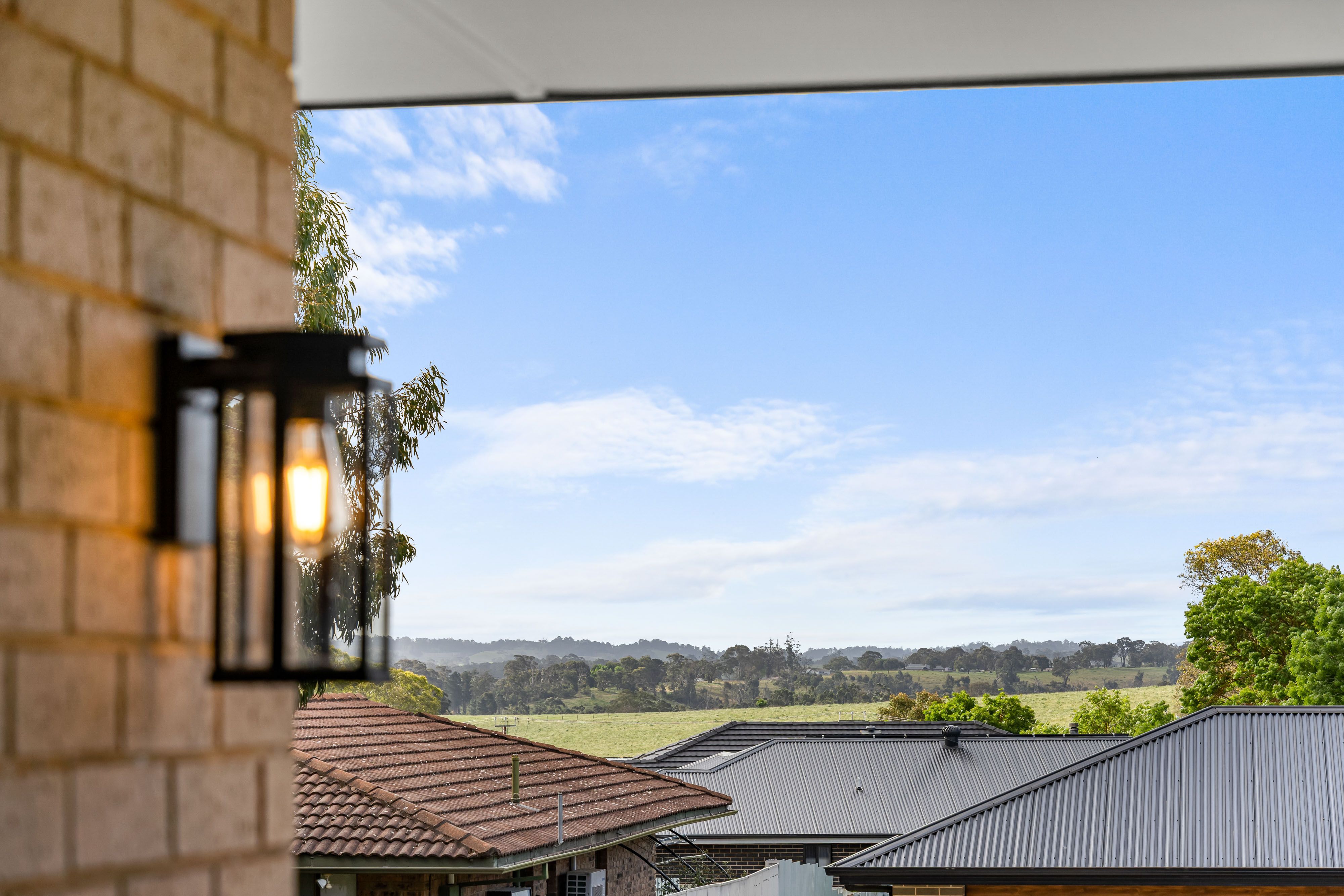 10 Inverbrackie Close — photo 3 of 20