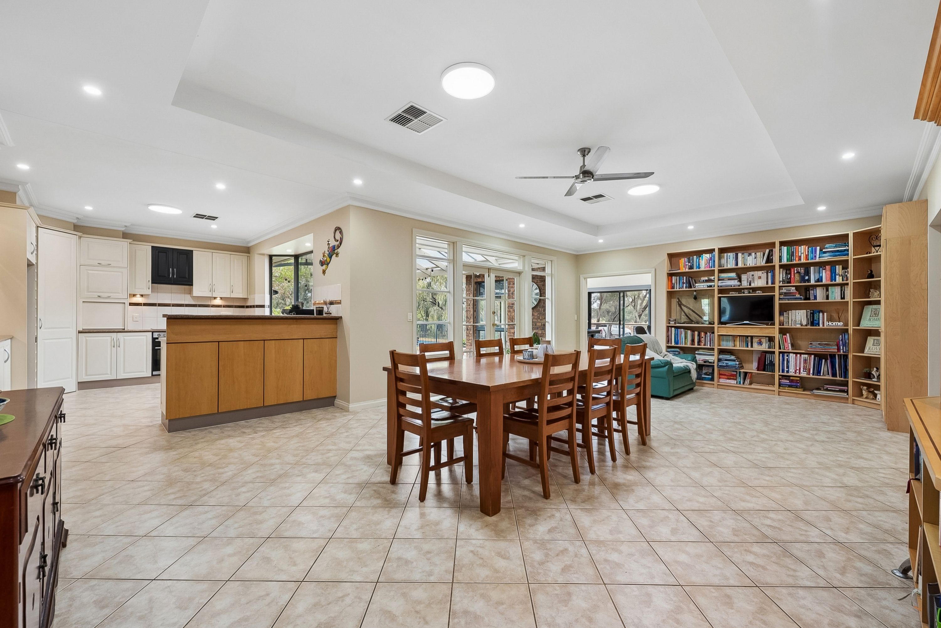 29 Horseshoe Drive — photo 10 of 30