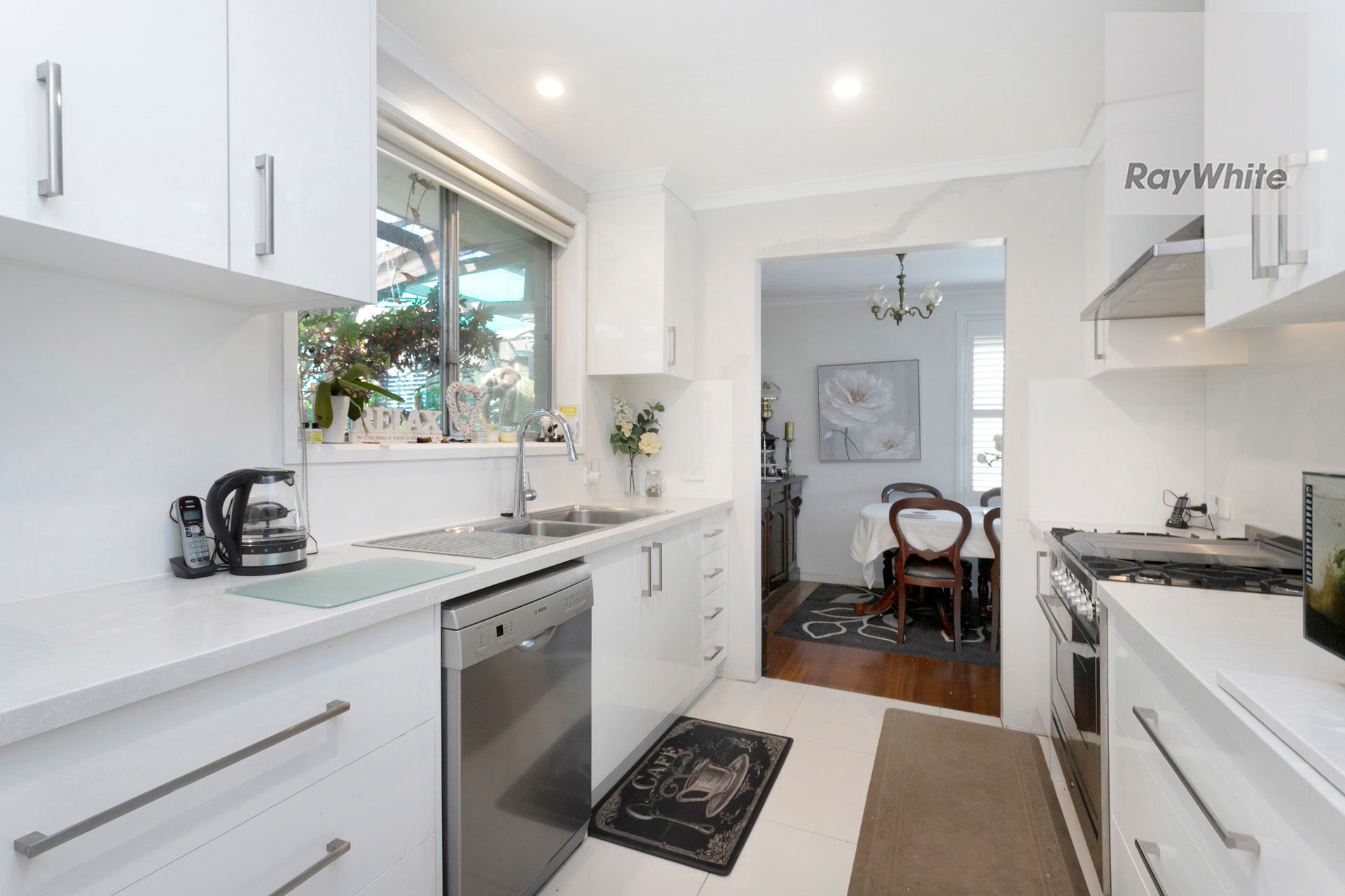 11 Grantley Drive, Gladstone Park, VIC 3043