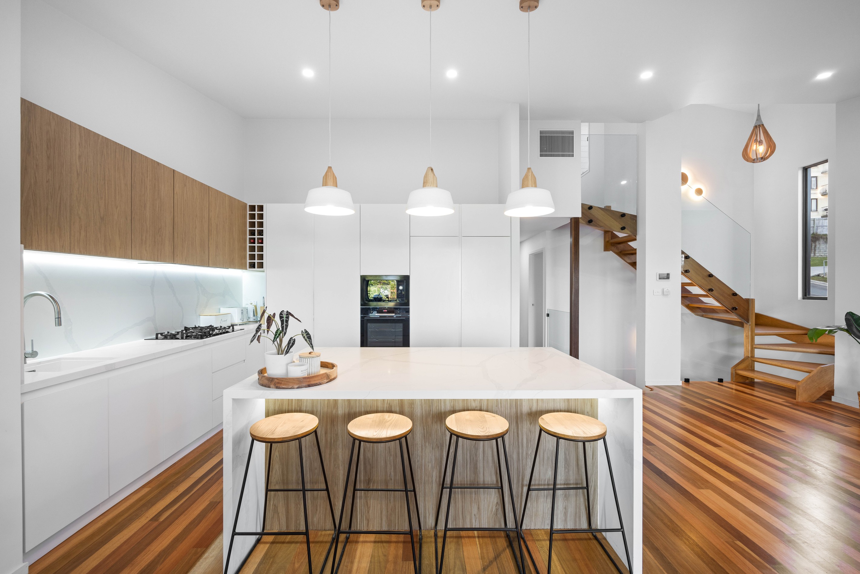 8 Upper Gay Terrace, Kings Beach, QLD 4551